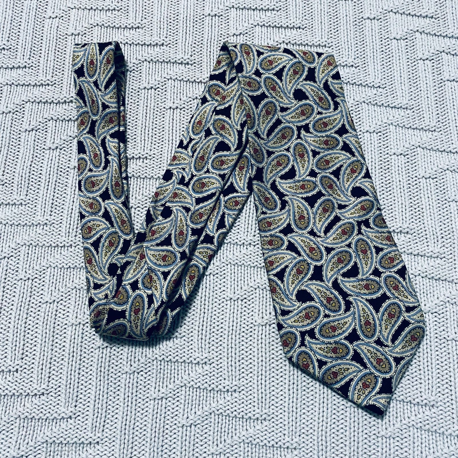 Saks Fifth Avenue Saks Fifth Ave black paisley silk tie Size ONE SIZE - 1 Thumbnail