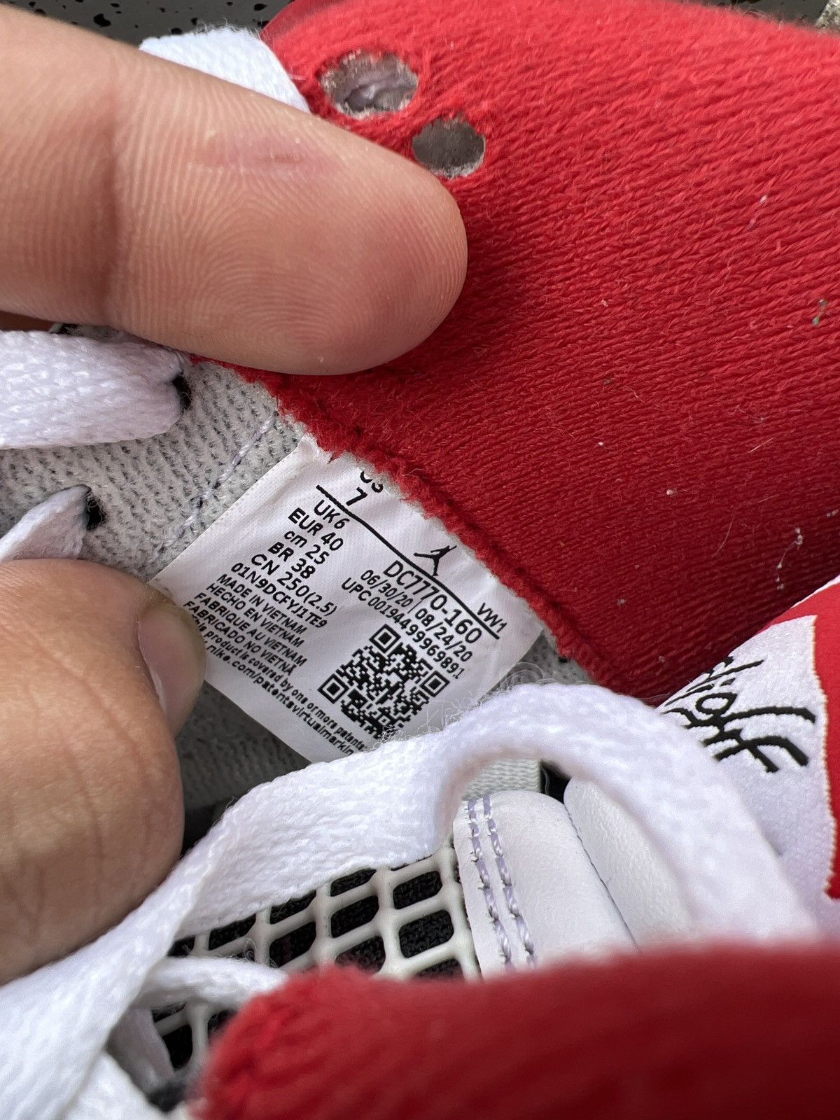 Jordan Brand × Nike Jordan Retro 4 Fire Red Size US 7 / EU 40 - 7 Thumbnail