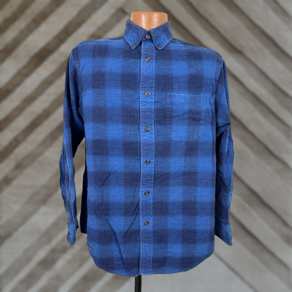 Roundtree & Yorke VINTAGE Roundtree & Yorke Blue Check Flannel Shirt Men Medium Faded Grunge 90s Casual Size US M / EU 48-50 / 2 - 1 Thumbnail