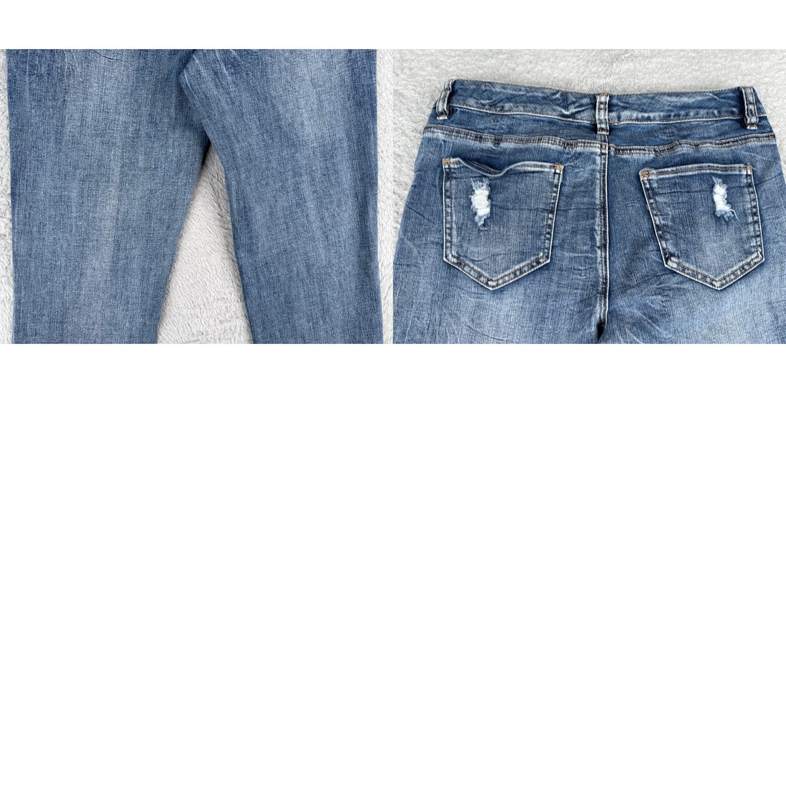 Vintage Maurices Jeans Capri Mid 11 Blue Denim Distressed 30x22 Cotton Blend Womens Capri Jeans Size 32" / US 10 / IT 46 - 10 Thumbnail
