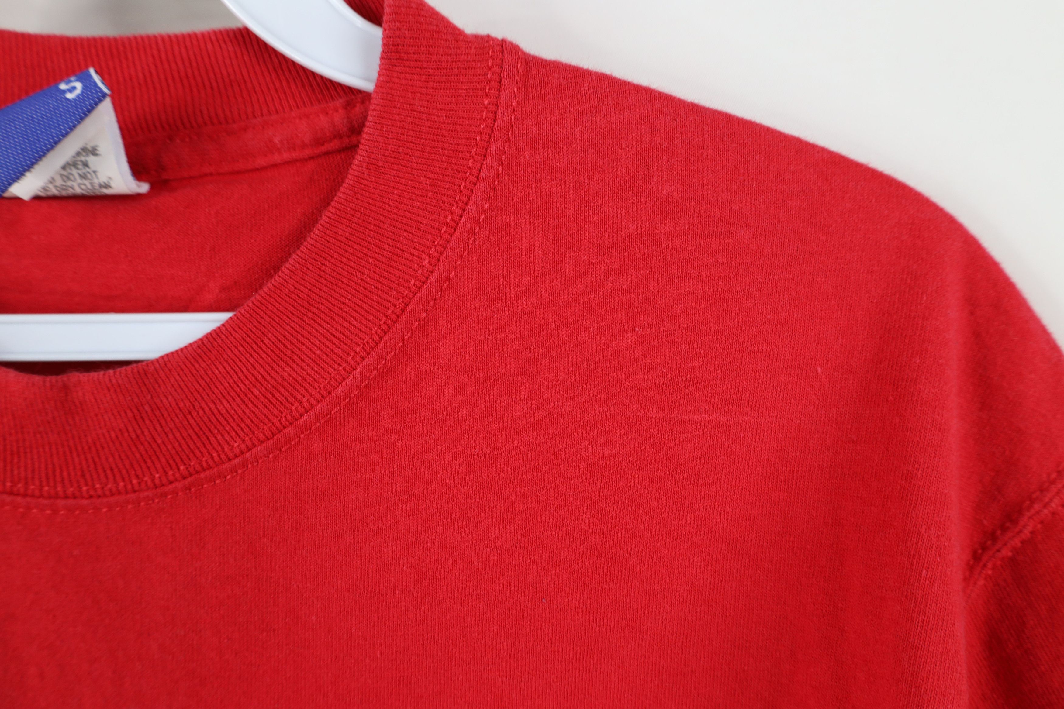 Vintage Vintage 90s Streetwear Heavyweight Cotton T-Shirt USA Red Size US S / EU 44-46 / 1 - 5 Thumbnail