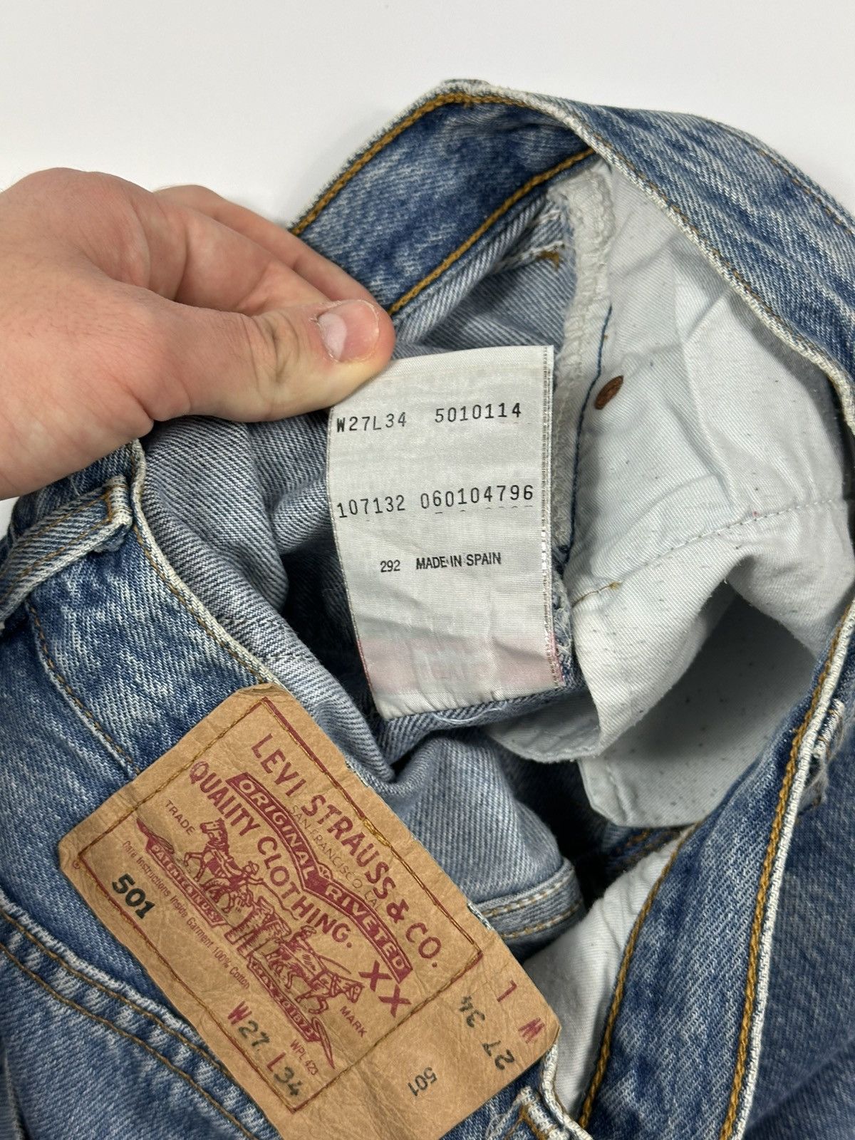 Levi's 501 Levi's Light Denim Jeans Vintage W27 L34 Spain Size US 27 - 14 Thumbnail