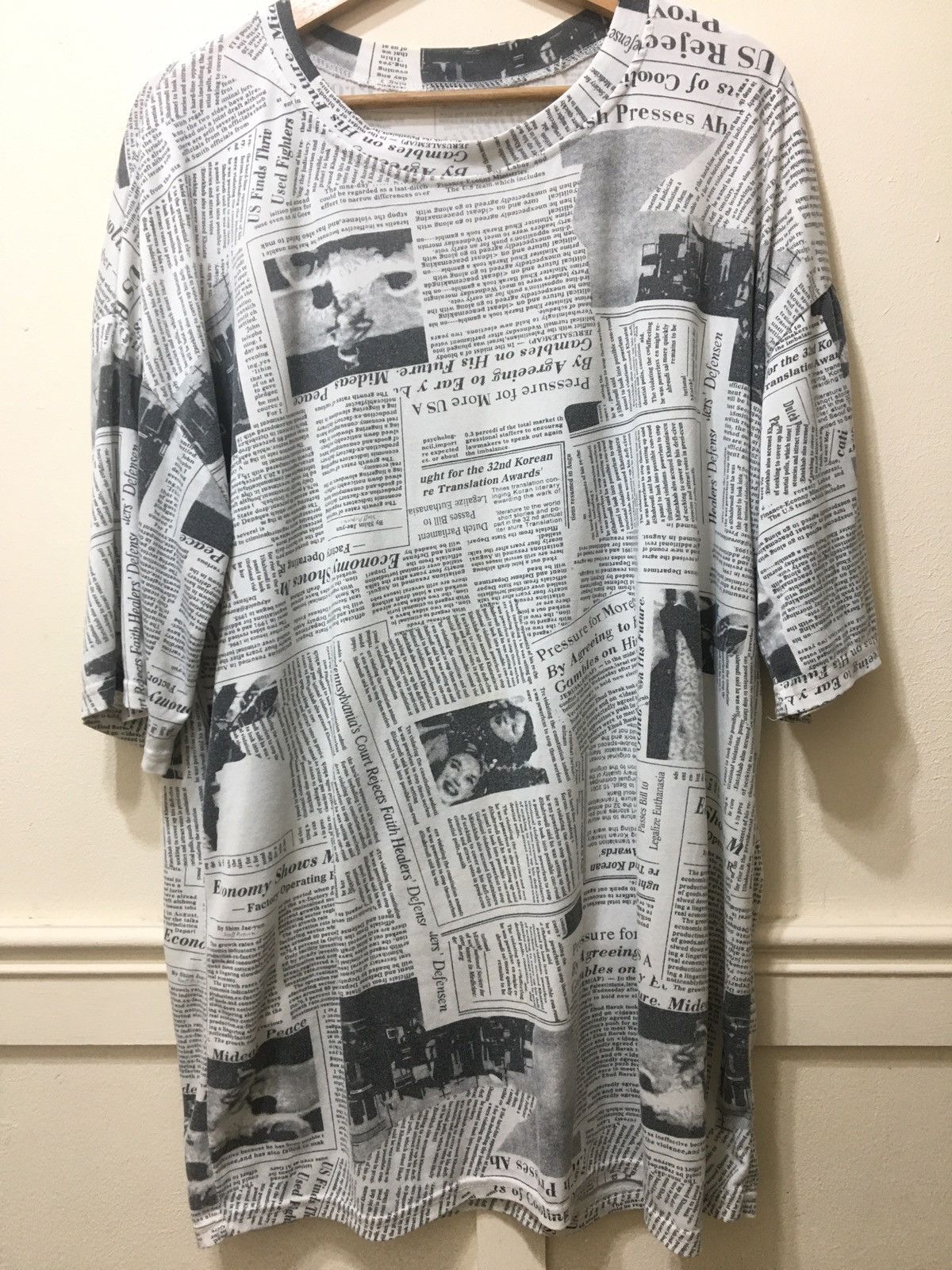 Other Vintage overprints newspaper shirt Size US XXL / EU 58 / 5 - 1 Thumbnail