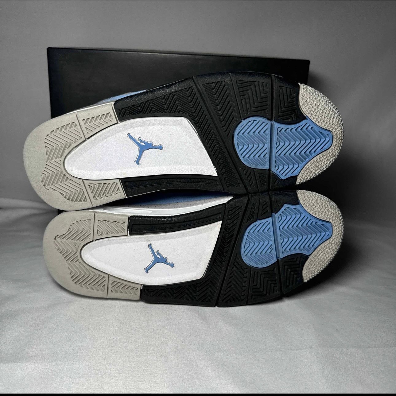 Jordan Brand × Nike Size 7 - Air Jordan 4 Retro GS University Blue Men's Shoes Size US 7 / EU 40 - 6 Thumbnail