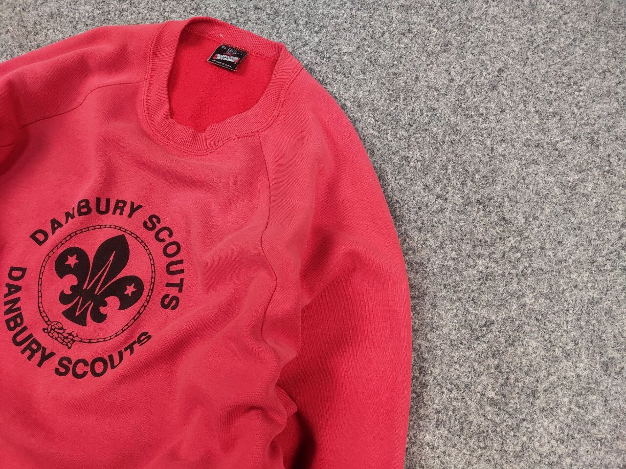 Vintage Vintage 80's Danbury Scouts Logo Red Faded Sweatshirt Size US XL / EU 56 / 4 - 5 Thumbnail