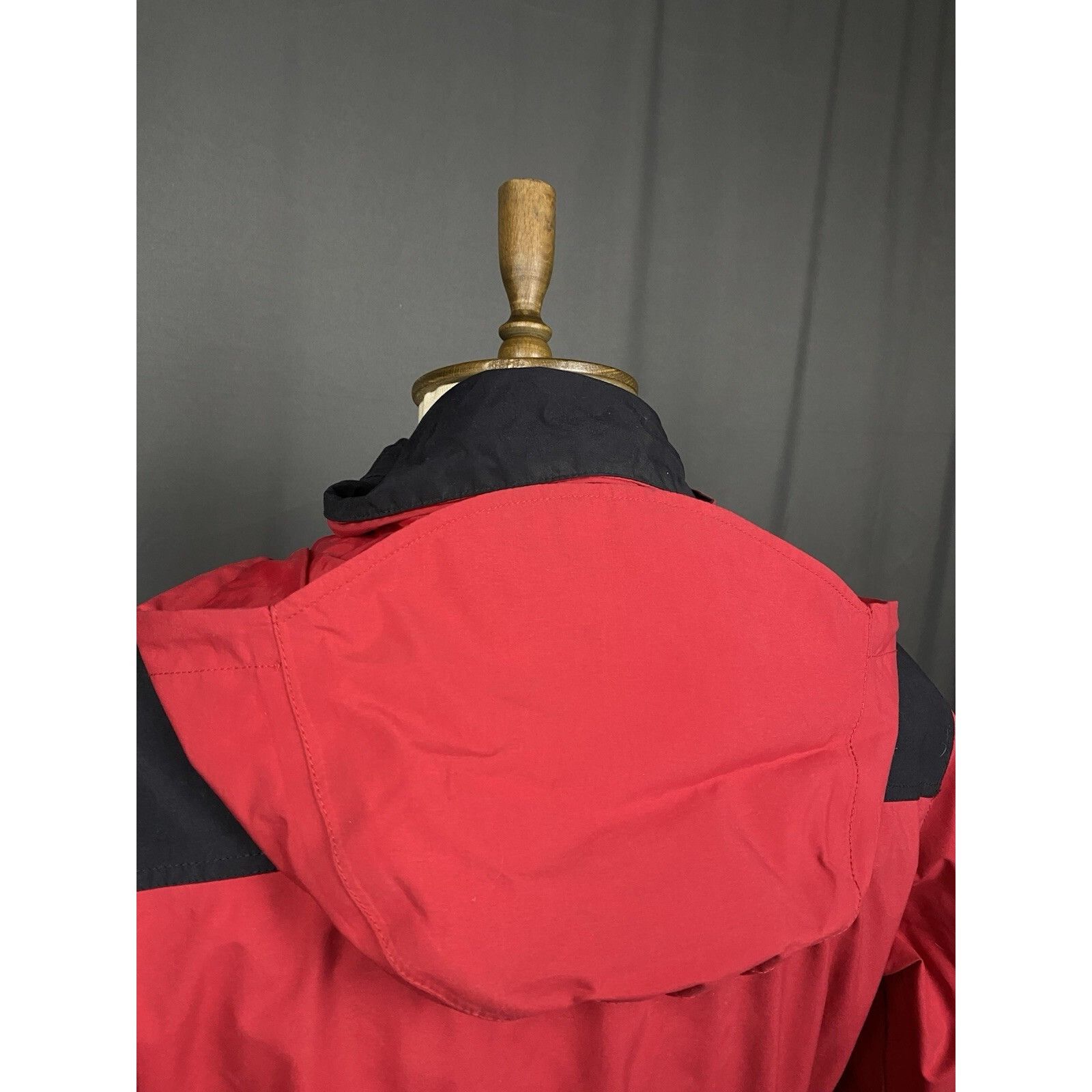 Mammut Mammut Gore-Tex XCR Men's Red Waterproof Windbreaker Jacket Size US S / EU 44-46 / 1 - 7 Thumbnail