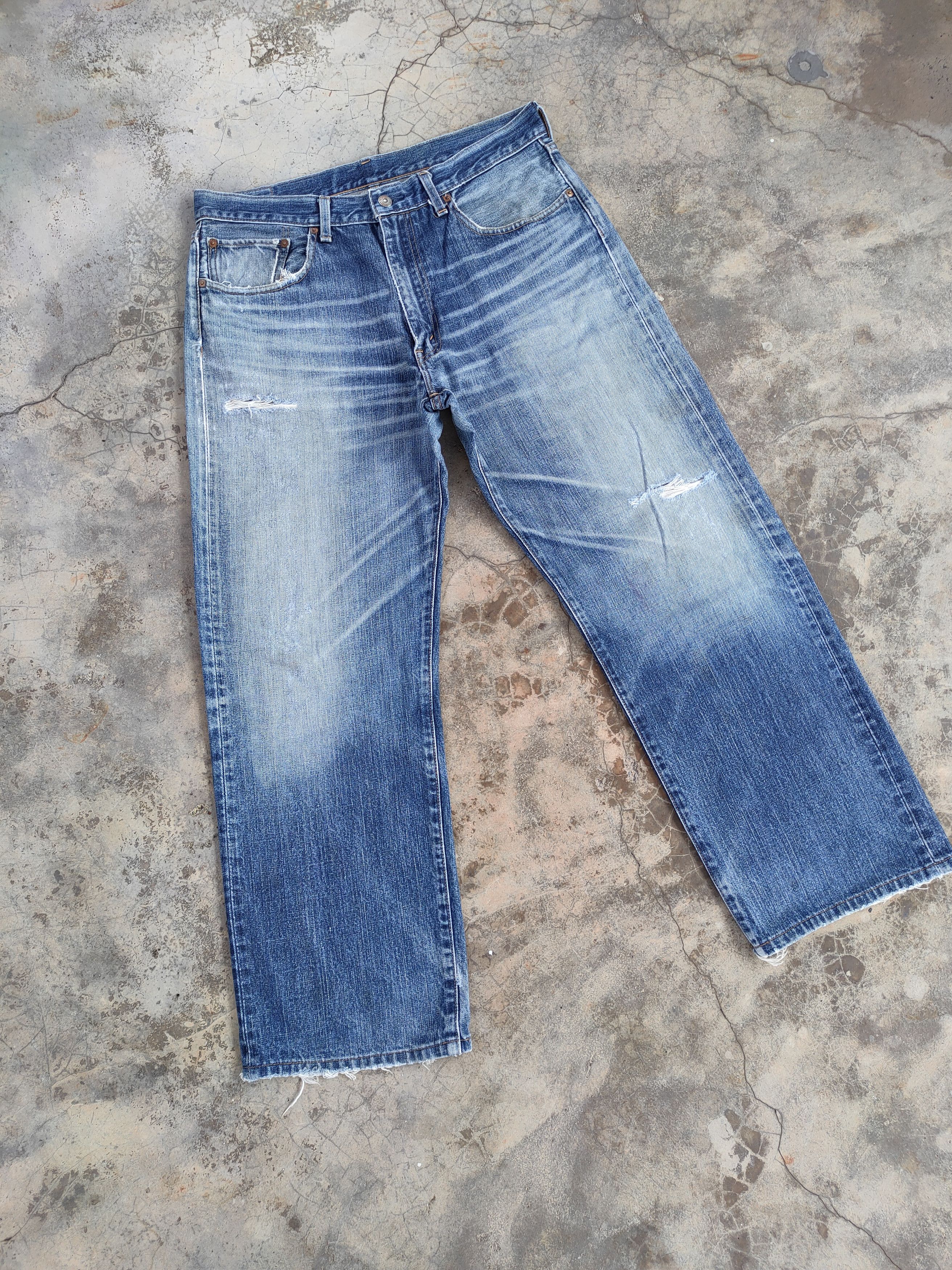 Levi's Vintage Clothing VINTAGE LEVI' STRAUSS 510 FADED RIPPED JEANS DENIM PANTS Size US 36 / EU 52 - 2 Thumbnail