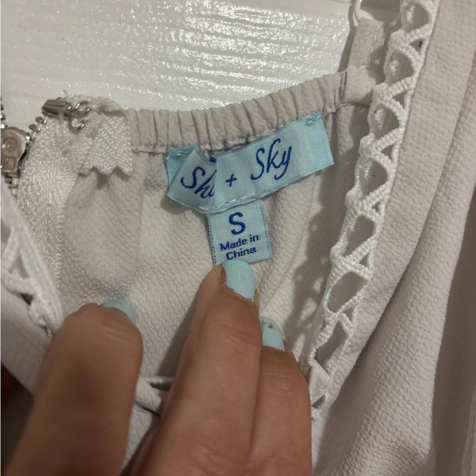Other She and Sky Elegant White Sleeveless jumper Size 28" / US 6 / IT 42 - 3 Thumbnail