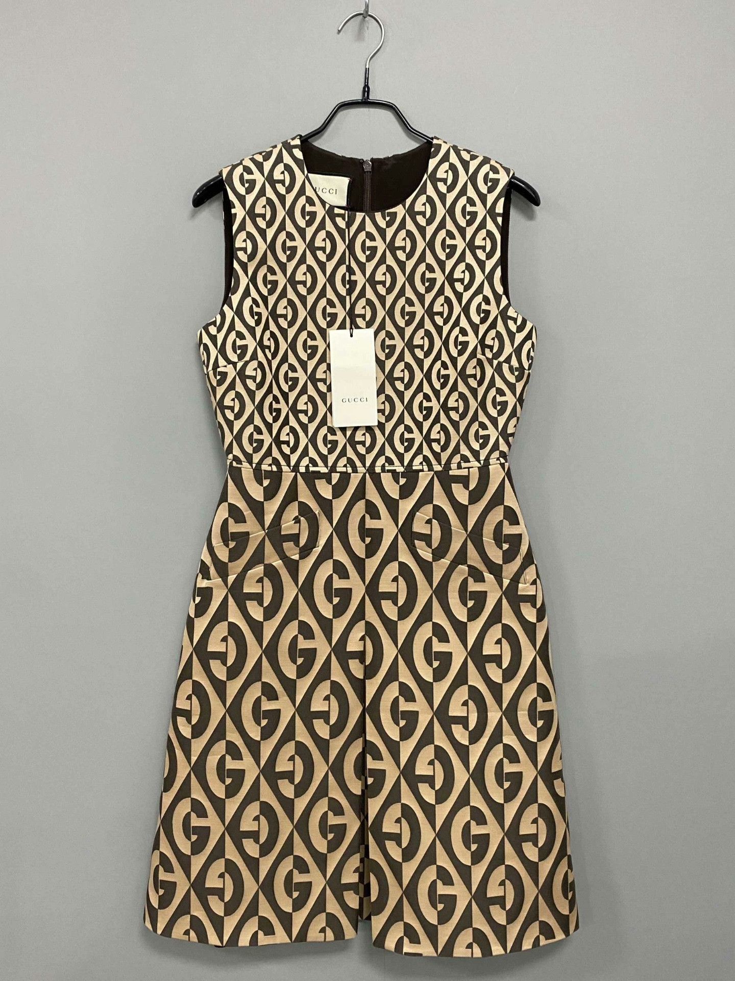 Gucci Gucci Plaid Dress XL Women Size XL / US 12-14 / IT 48-50 - 1 Thumbnail