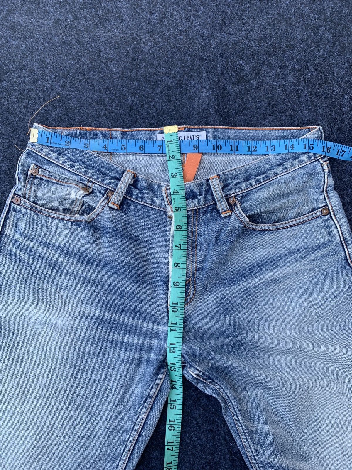 Levi's Distressed Levi's 502 classic faded. (26) Size US 31 - 5 Thumbnail