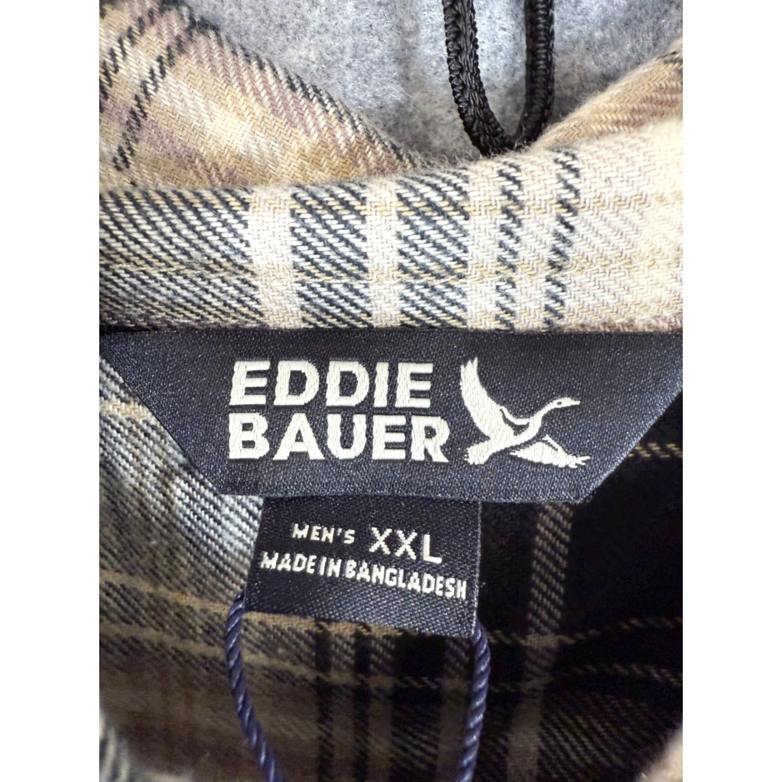 Eddie Bauer Eddie Bauer Shirt Mens 2XL Flannel Cream Black Plaid Button-Up Long Sleeve NWT Size US XXL / EU 58 / 5 - 7 Thumbnail