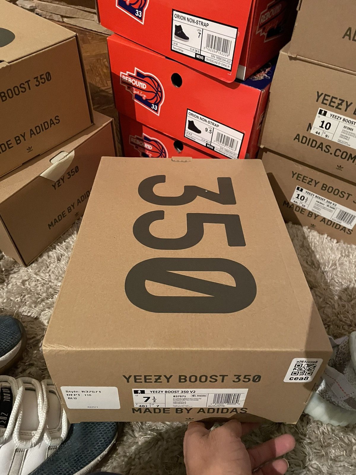 Yeezy Yeezy 350 Blue Tint Size US 7.5 / EU 40-41 - 12 Thumbnail