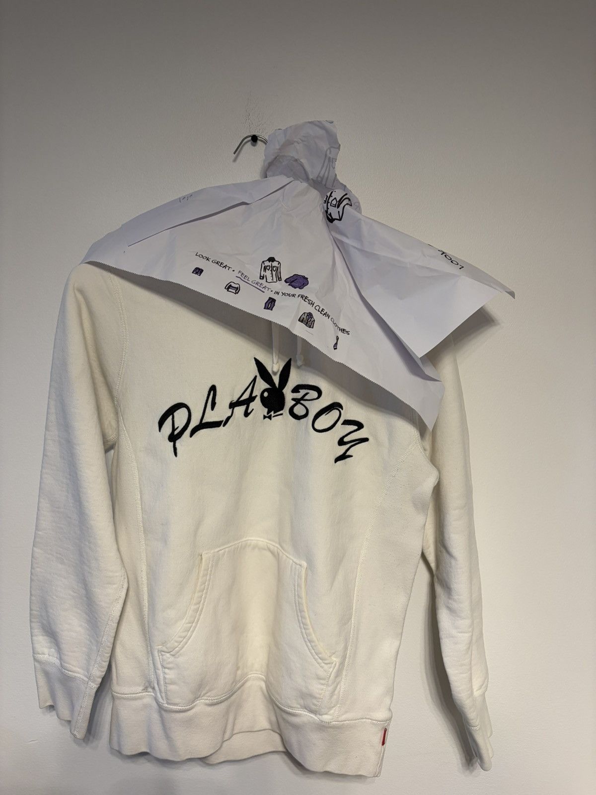 Supreme Supreme x Playboy bunny Hoodie White Mens Size Small FW17 Size US S / EU 44-46 / 1 - 4 Thumbnail