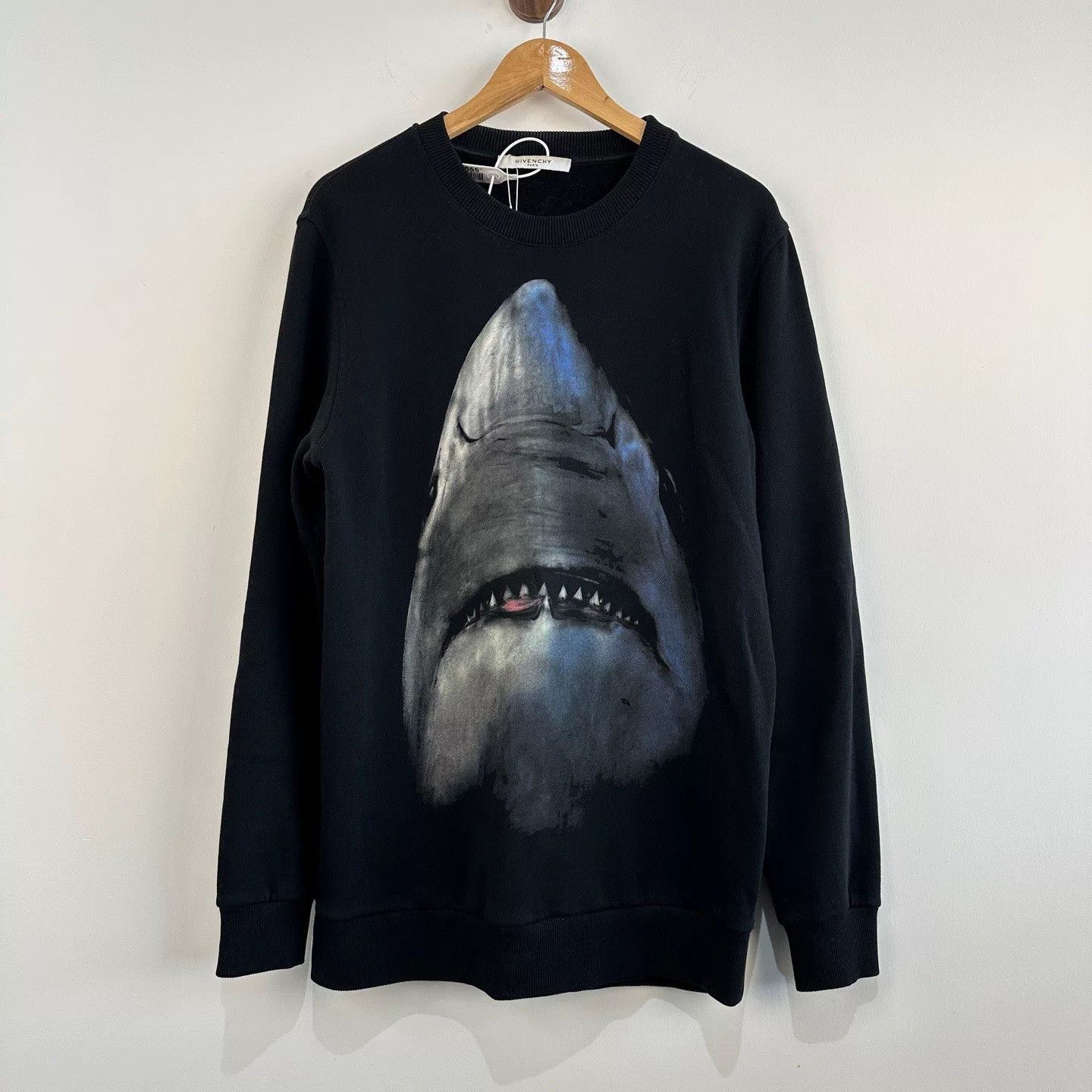 Givenchy Givenchy Shark Print Crewneck Sweatshirt Size US S / EU 44-46 / 1 - 1 Thumbnail