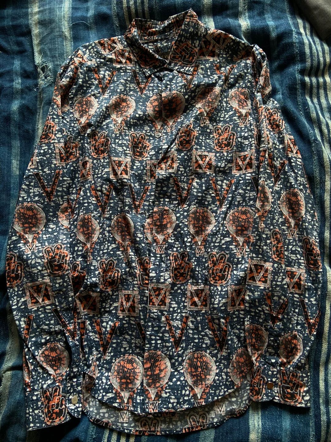 Louis Vuitton lv hot air balloon shirt in medium size Size US M / EU 48-50 / 2 - 1 Thumbnail