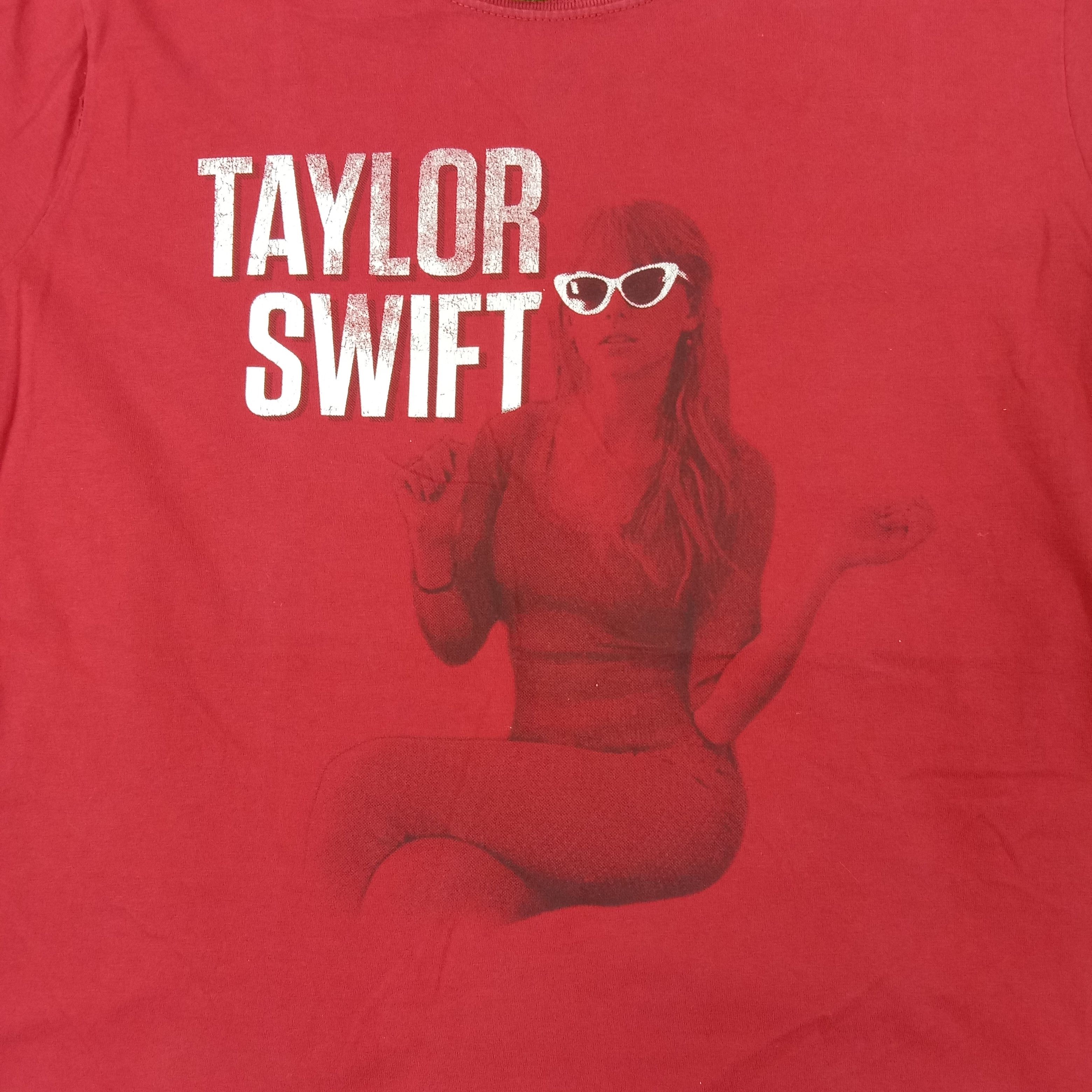 Band Tees Taylor Swift American Singer Songwriter Tshirt Size US M / EU 48-50 / 2 - 2 Thumbnail