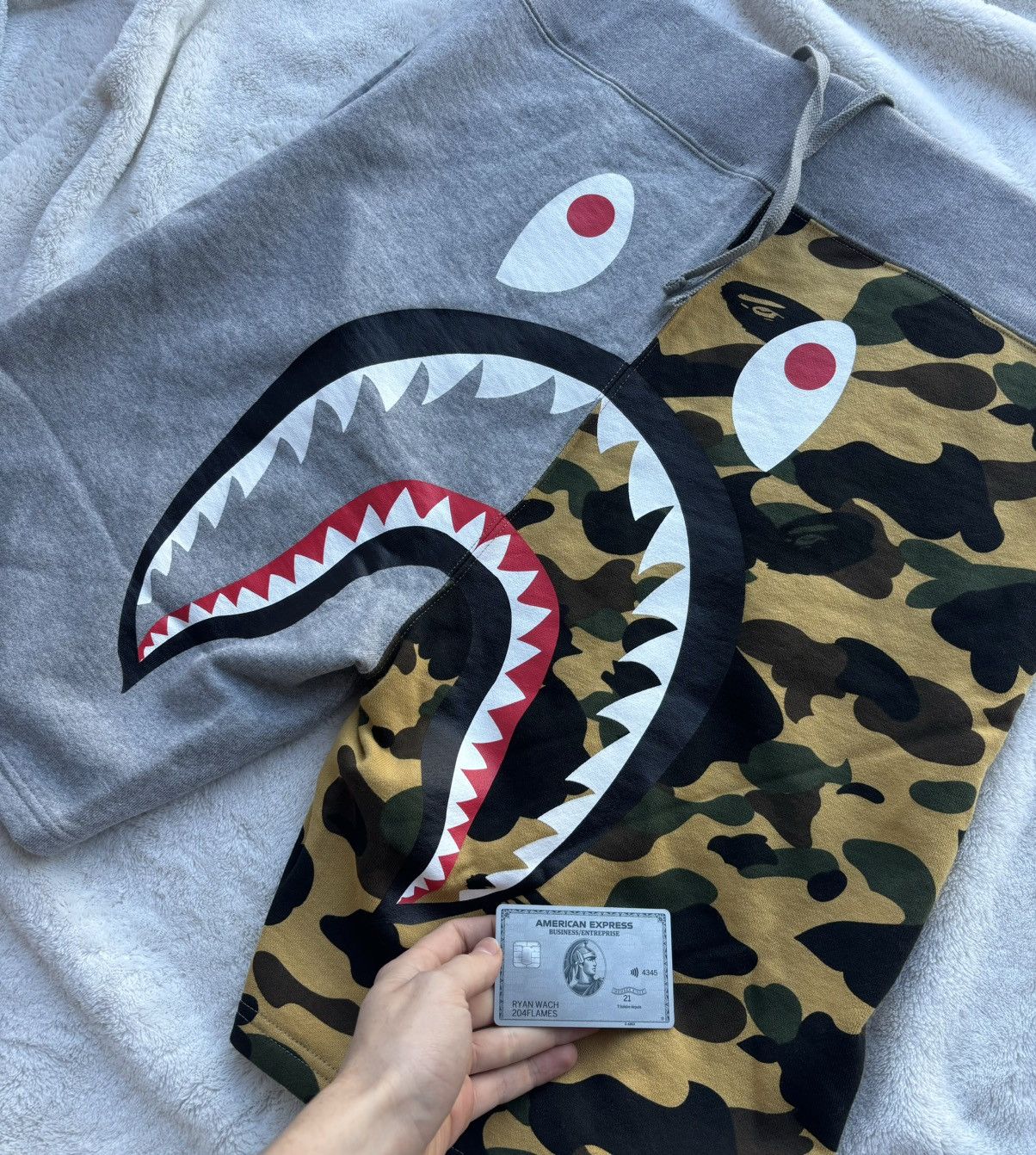 Bape 1st Camo Shark Sweat Shorts Size US 36 / EU 52 - 2 Thumbnail