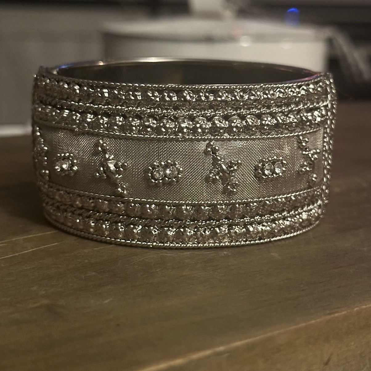 Vintage Vintage chunky silver hinged bangle bracelet Size ONE SIZE - 7 Thumbnail
