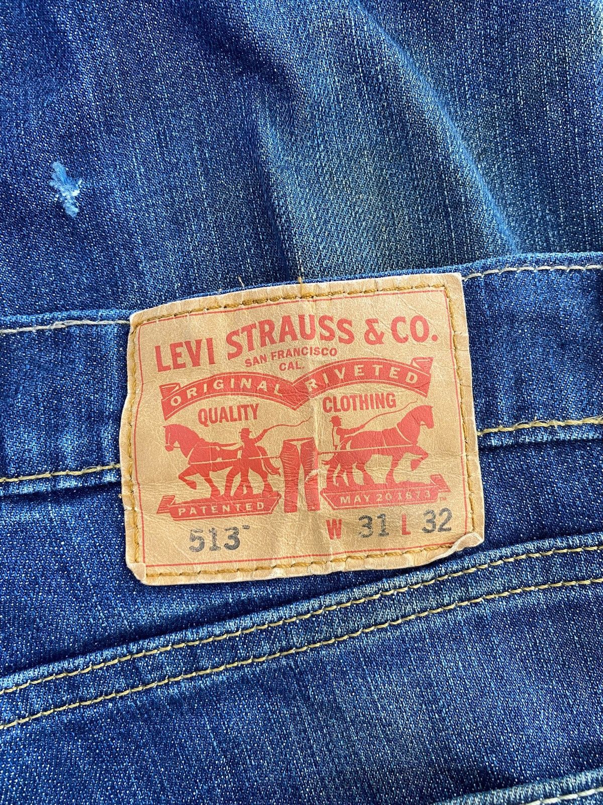Levi's Vintage Levi’s 513 Dark Blue Wash Style Loose Jeans Size US 32 / EU 48 - 10 Thumbnail