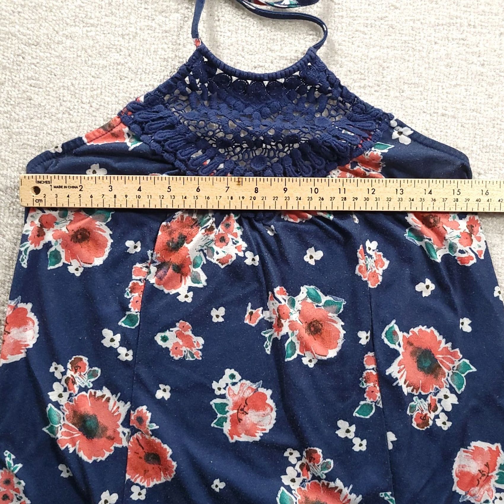 Vintage Vanity Blue Floral Top With Crochet Neckline Womens Medium Tank Sleeveless Halter Crochet Size M / US 6-8 / IT 42-44 - 3 Thumbnail