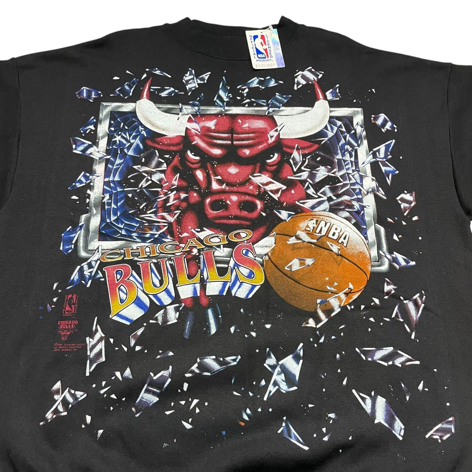 NBA DEADSTOCK VTG 90s CHICAGO BULLS SHATTERED SWEATSHIRT CHANGES Size US L / EU 52-54 / 3 - 3 Thumbnail