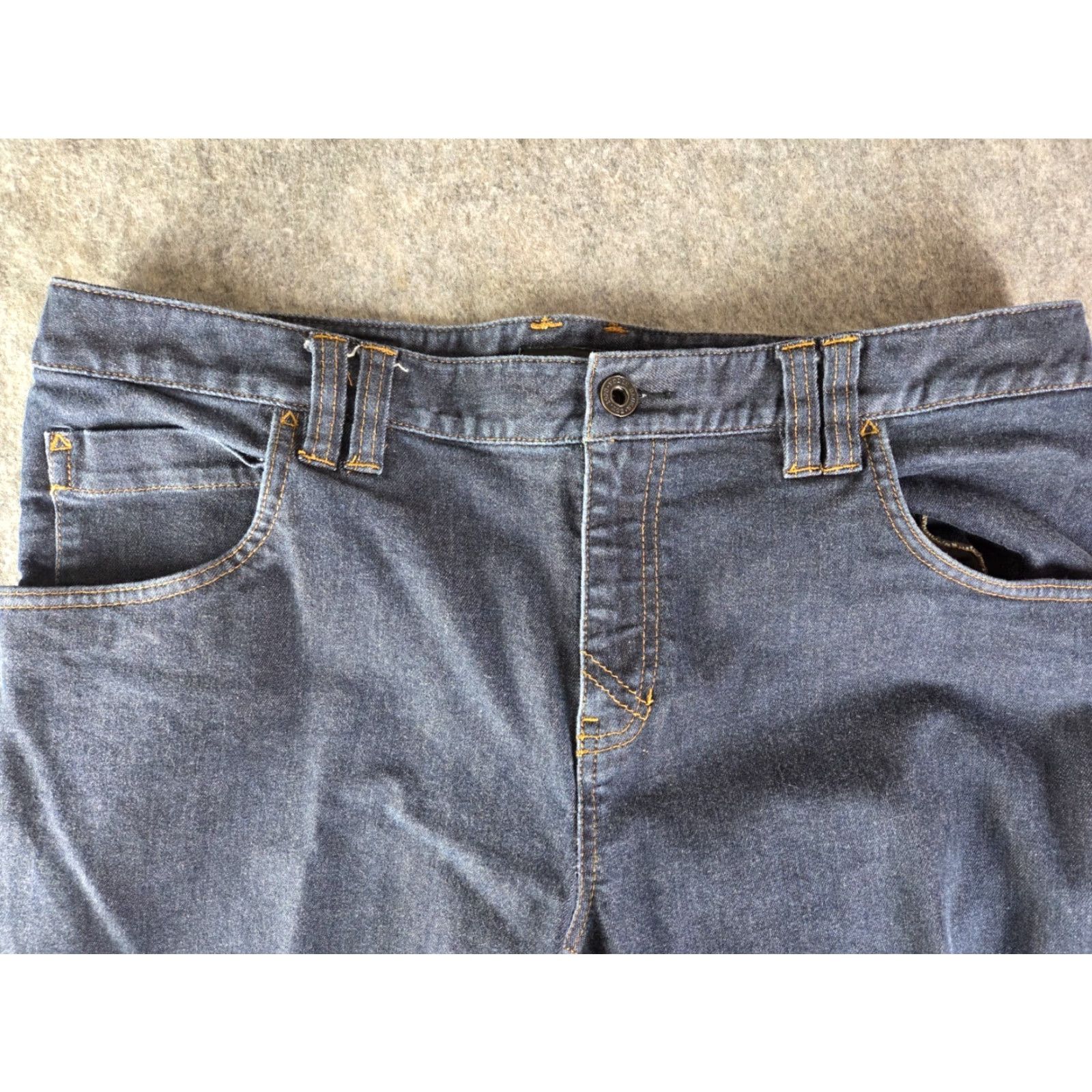 Eddie Bauer Eddie Bauer Jeans Men's 38X31 Dark Blue Relaxed Straight 5-Pocket Denim Cotton Button Zip Inseam 31"} Size US 38 / EU 54 - 3 Thumbnail