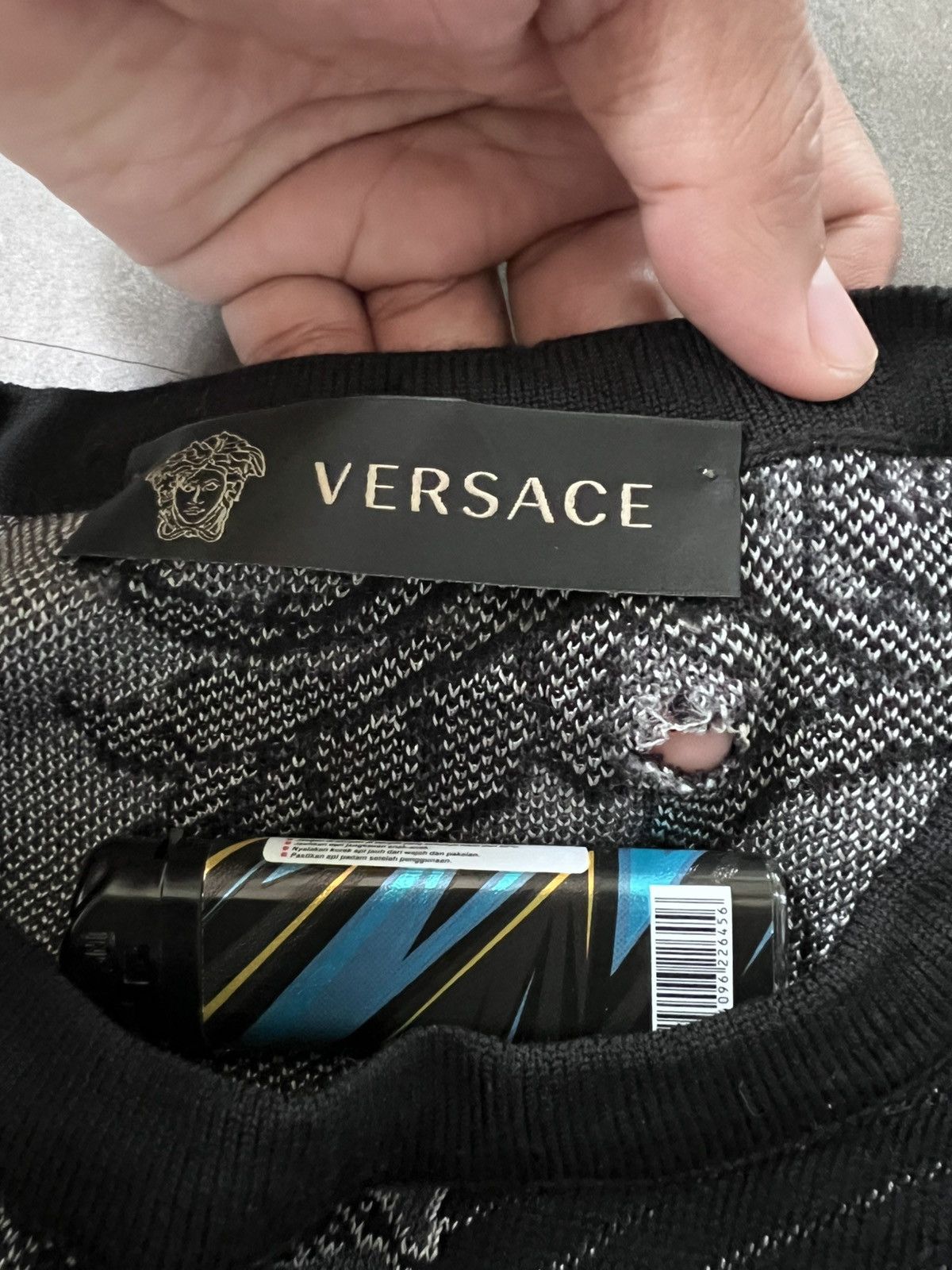 Versace Versace Motif Floral Knitwear Vintage Size US M / EU 48-50 / 2 - 12 Thumbnail