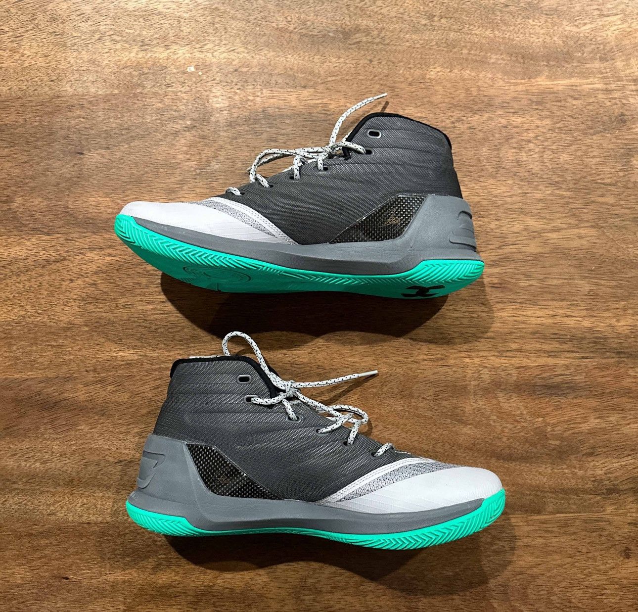 Under Armour Under Armour Curry 3 grey matter green Size US 11 / EU 44 - 2 Thumbnail