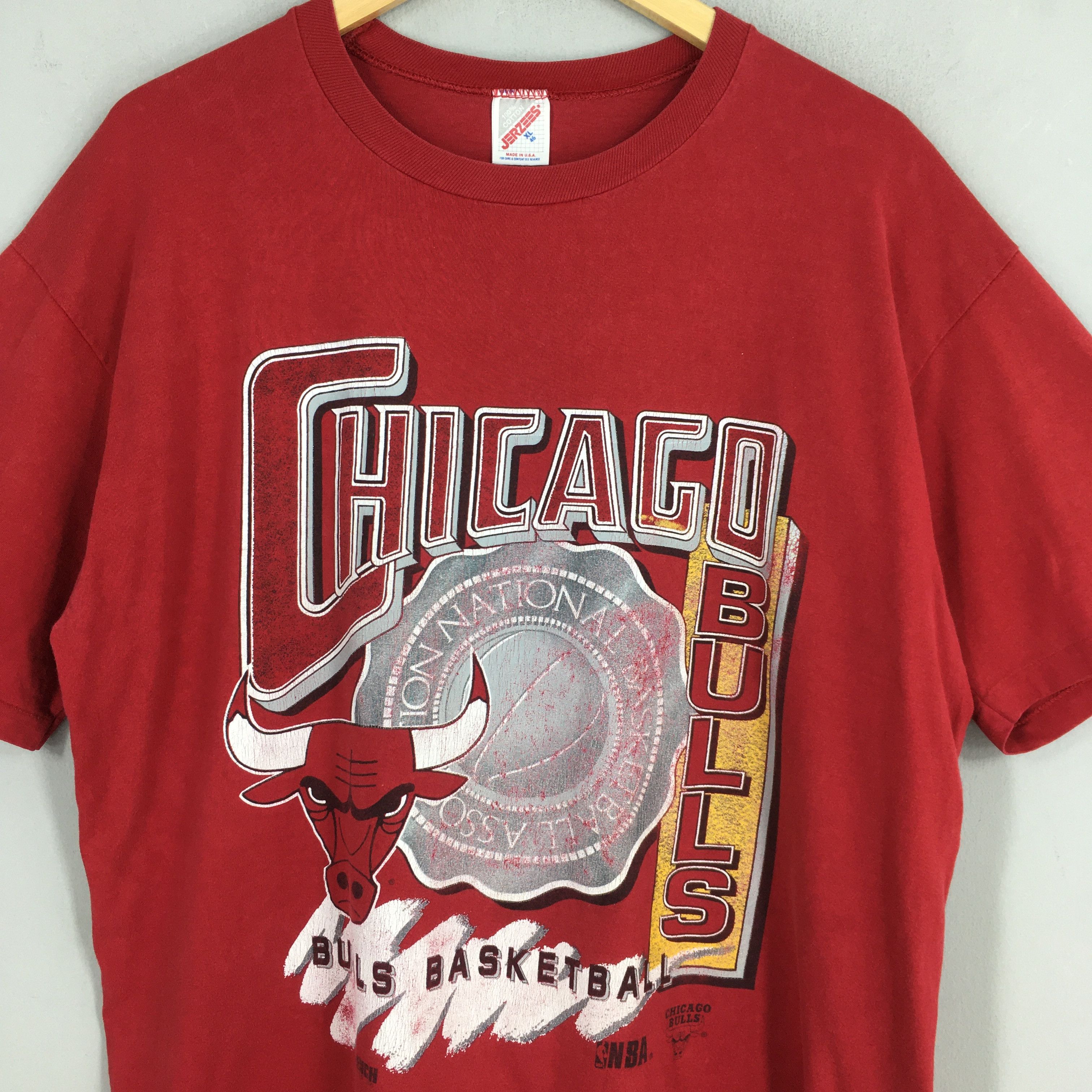 NBA Vintage 1993 Chicago Bulls Nba World Champions Red T shirt Size US XL / EU 56 / 4 - 2 Thumbnail
