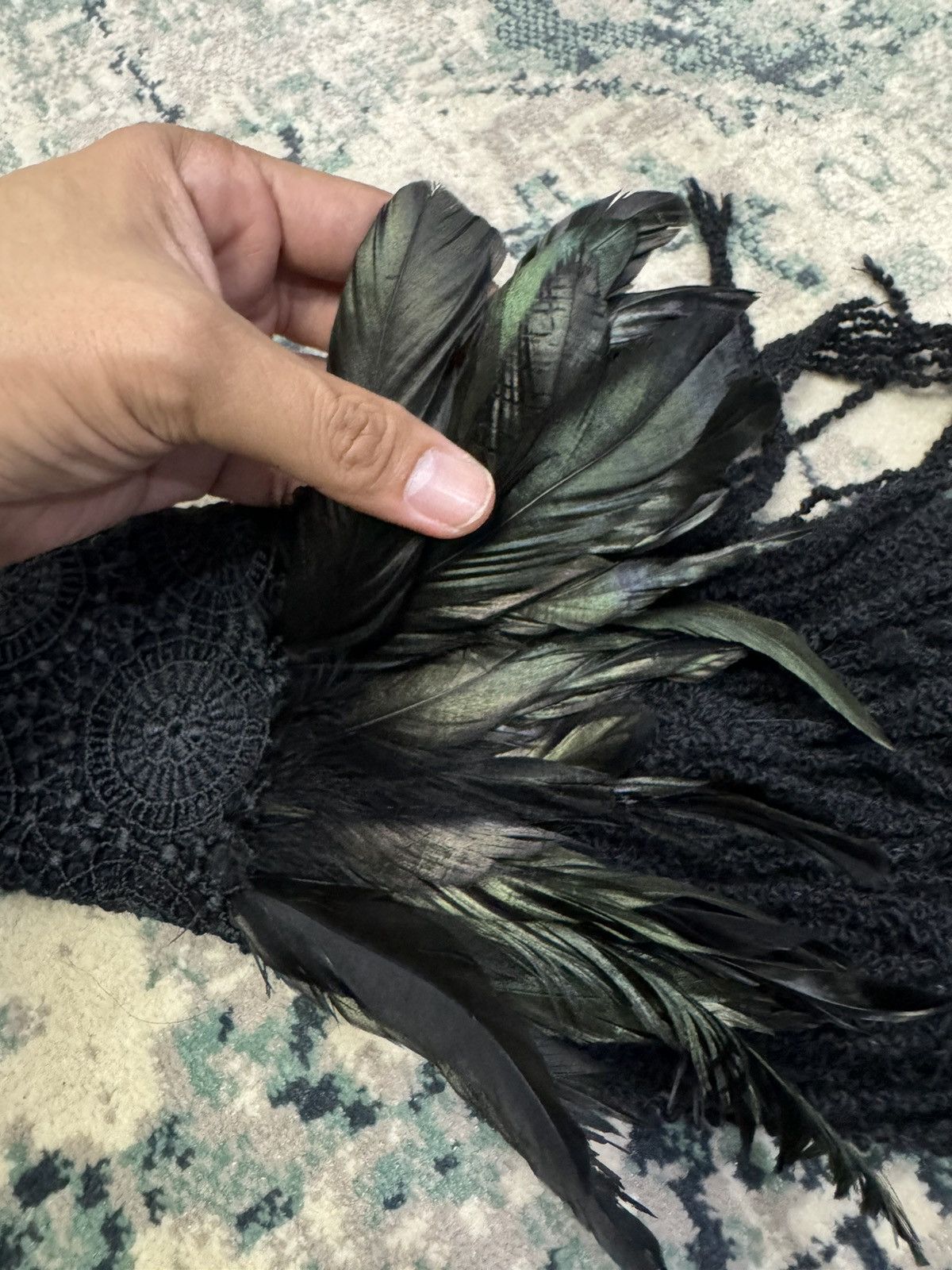 Anglo-Italian VINTAGE JOELLE GROSSI ROOSTER FEATHER WRINKLES SCARF TIE Size ONE SIZE - 7 Thumbnail