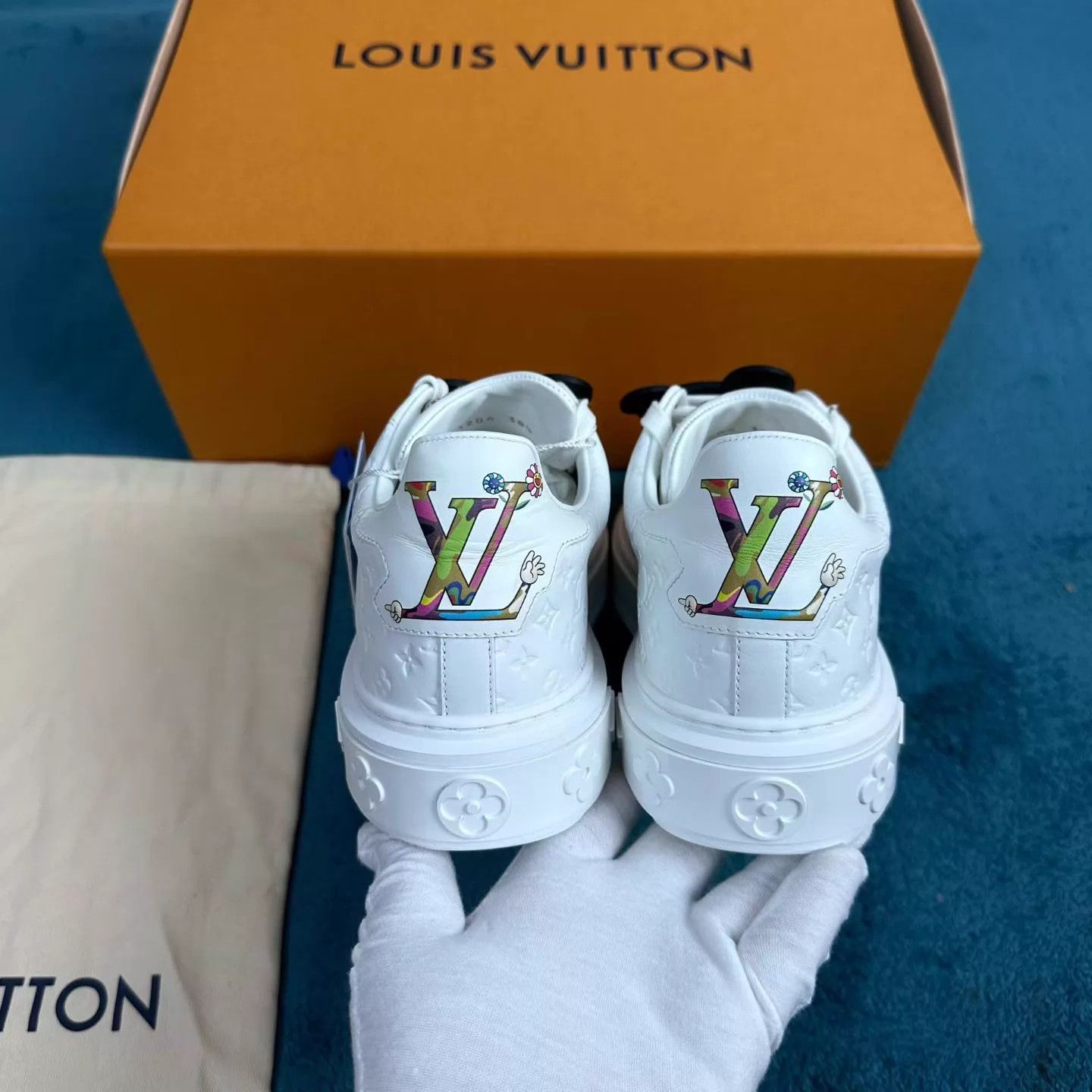 Louis Vuitton LV Time Out x TM Leather Low Top Sneaker White EU38.5 Size US 8 / IT 38 - 4 Thumbnail