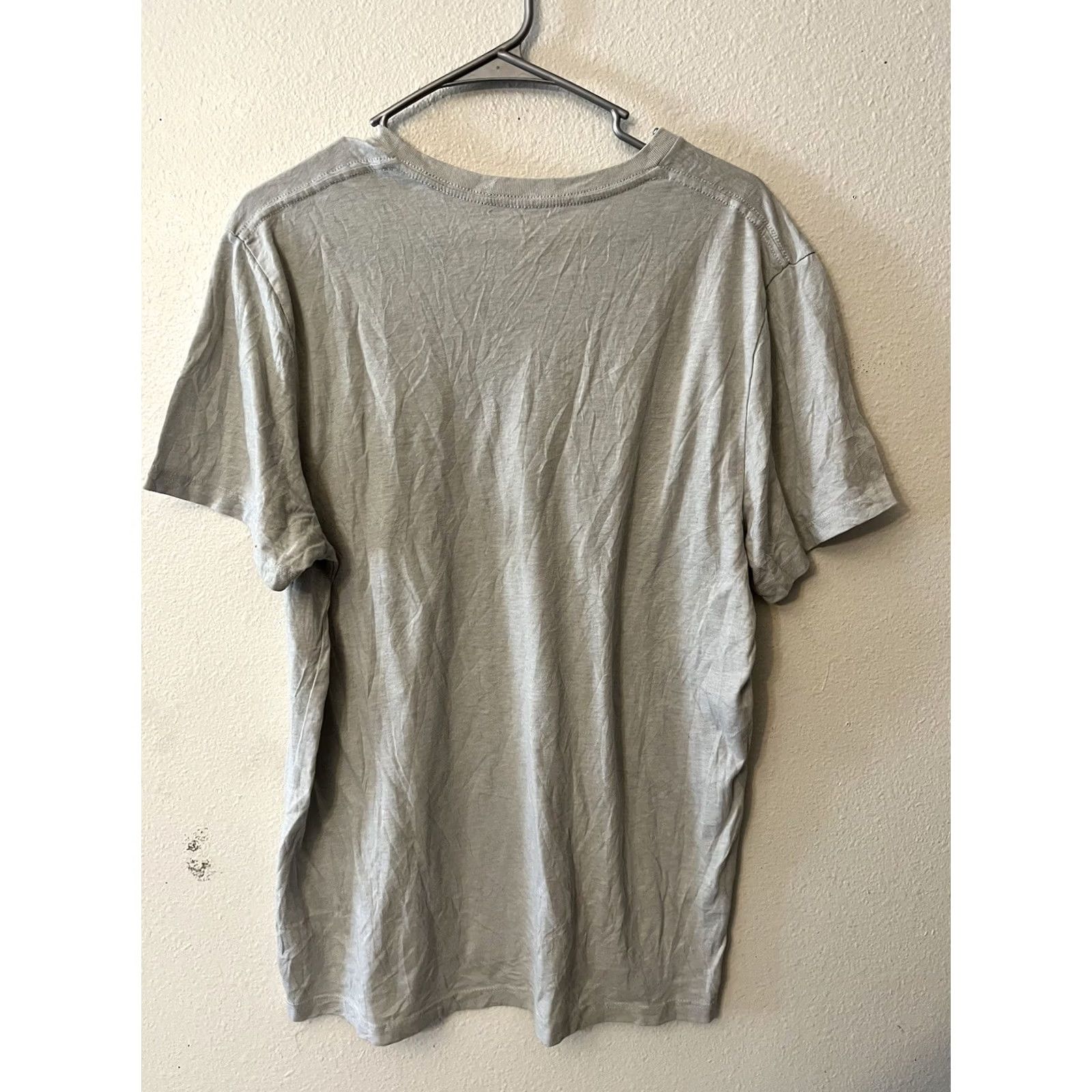 Old Navy Old Navy Gray Knit Shirt Mens L V-Neck Short Sleeve T-Shirt Regular Fit Classic Outdoor All Seasons Size US L / EU 52-54 / 3 - 3 Thumbnail