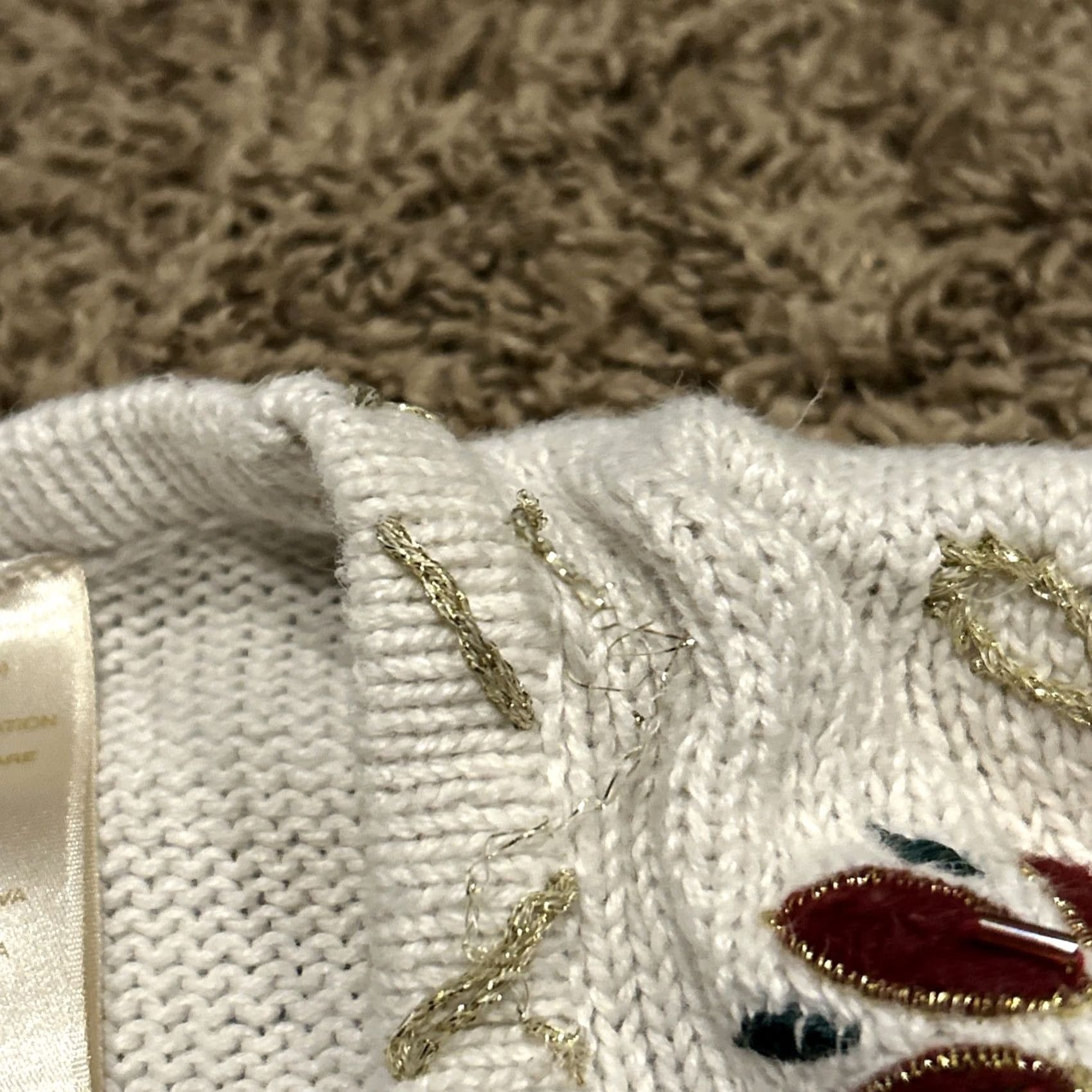 Vintage Bobbie Brooks Ivory Sweater Vest Poinsettia Beaded Christmas Women's S A28 Vest Knit Sleeveless Holiday Floral 90s? Size S / US 4 / IT 40 - 2 Thumbnail
