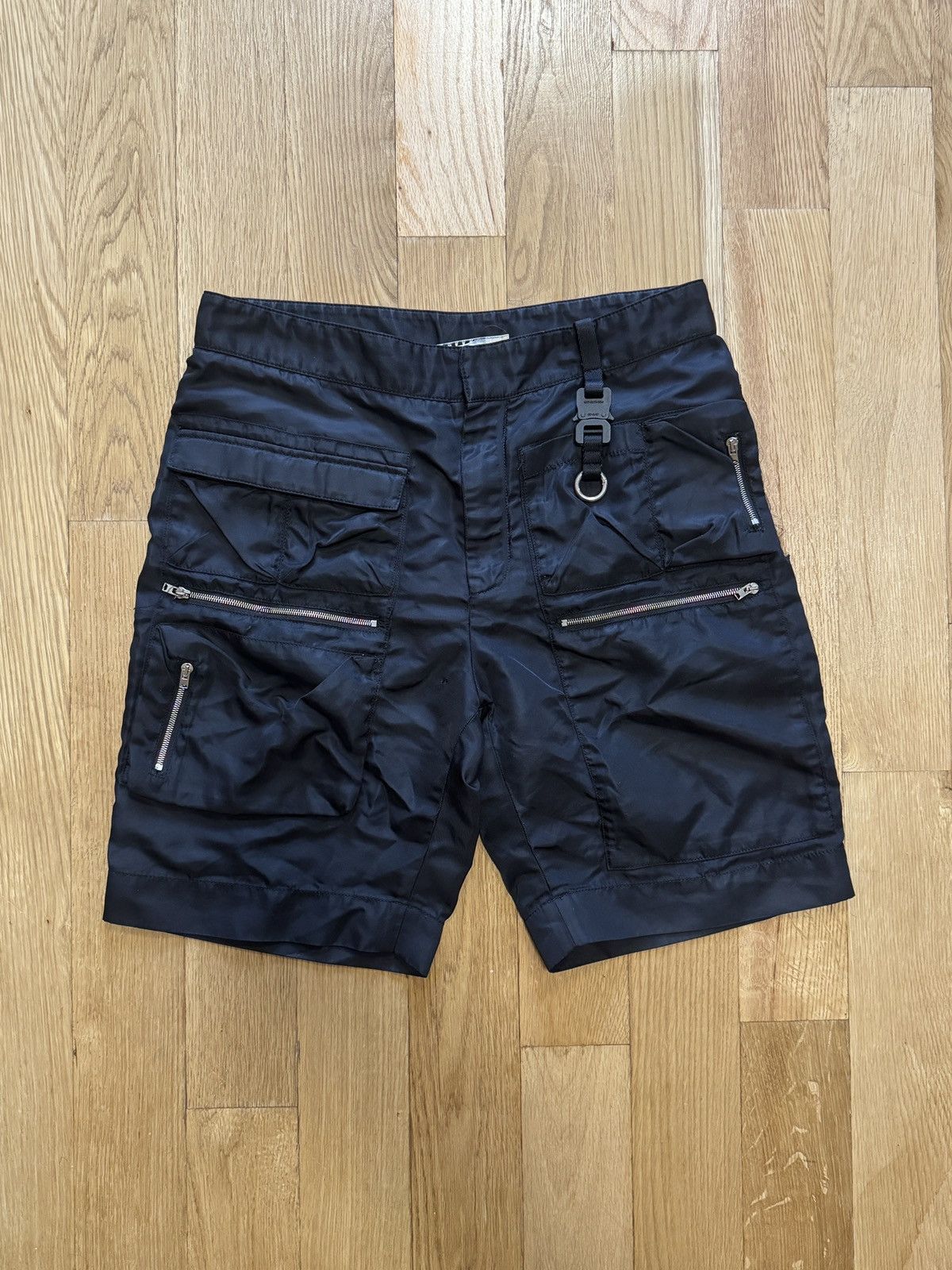 1017 ALYX 9SM 1017 ALYX 9SM Tactical Cargo Short Size US 28 / EU 44 - 1 Thumbnail