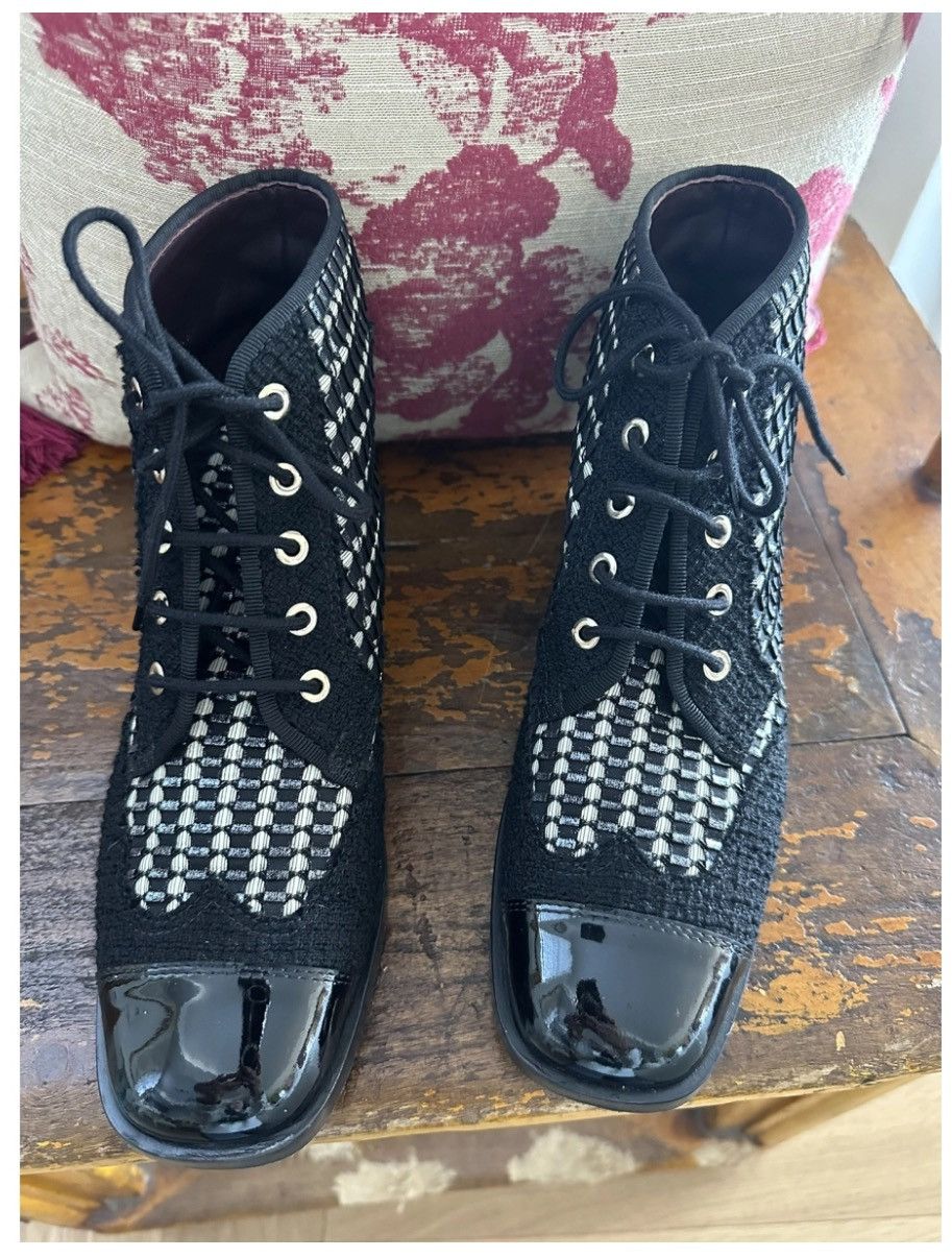 Chanel Tweed Ankle Boots made in Italy Size US 7 / IT 37 - 10 Thumbnail