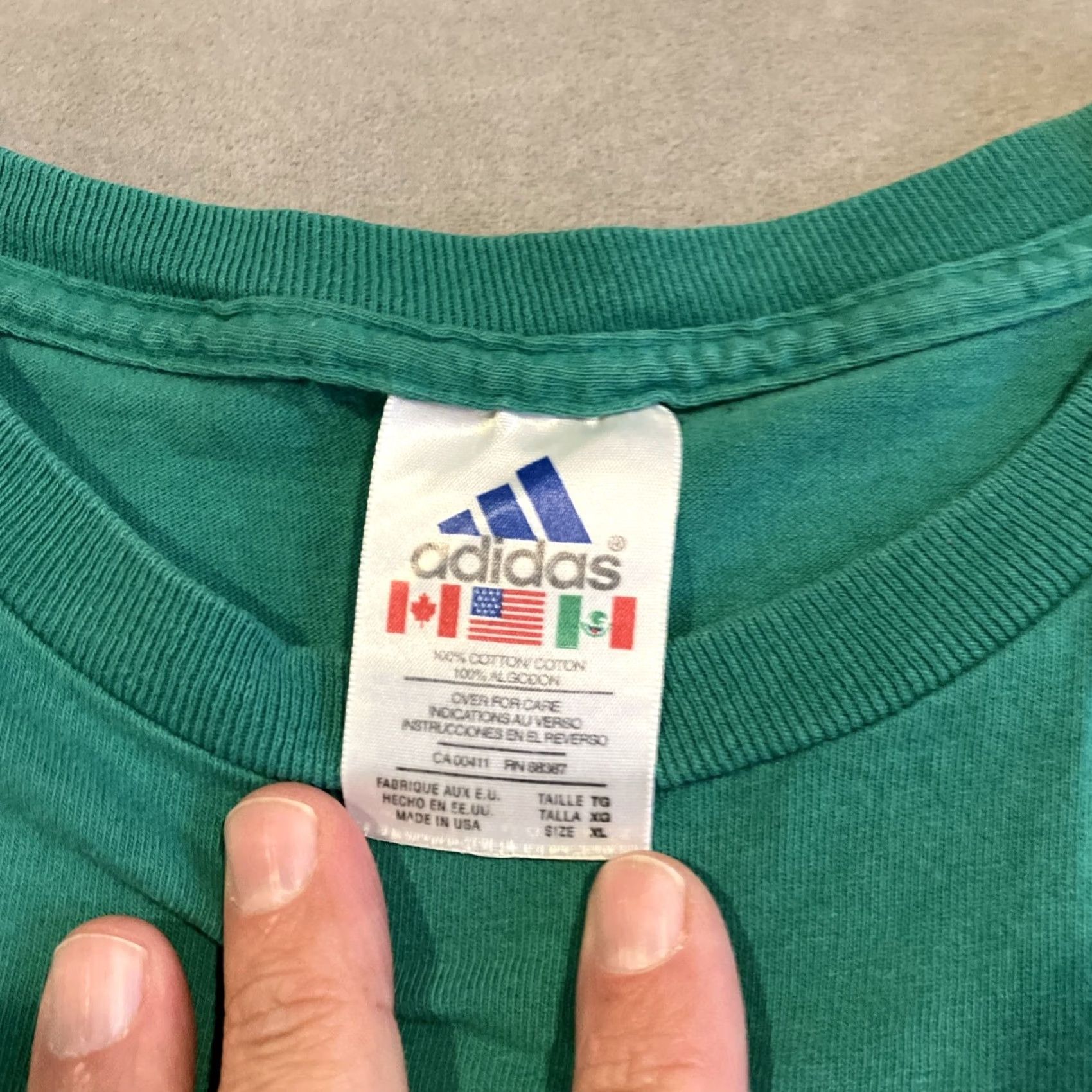 Adidas VINTAGE adidas T-Shirt Men XL Green USA Made in USA Crew Neck Short Sleeve Graphic Print Shirts Size US XL / EU 56 / 4 - 3 Thumbnail