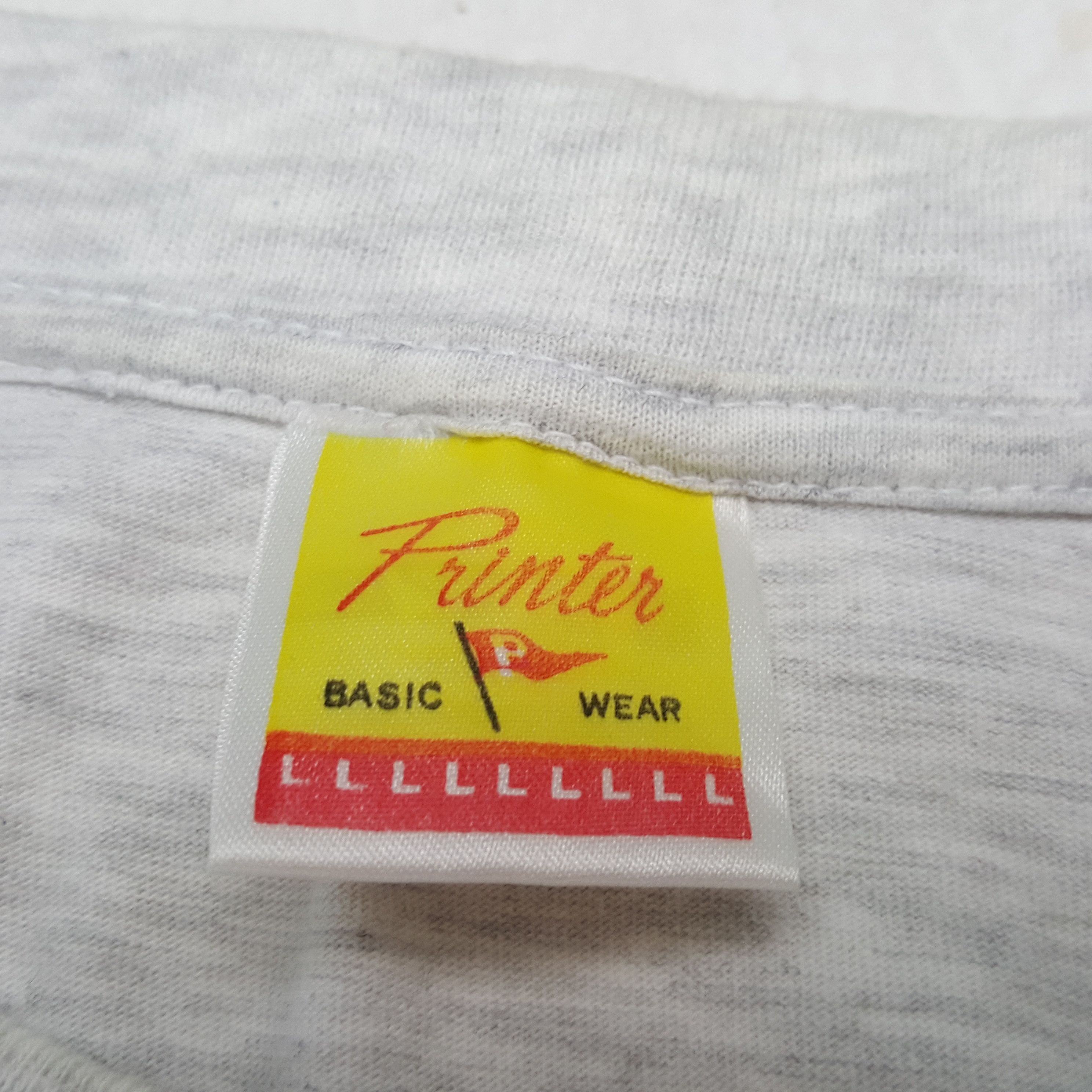 Designer × Vintage Vintage LUND UNIVERSITY Sweden Student T-shirt C285N70 Size US M / EU 48-50 / 2 - 4 Thumbnail