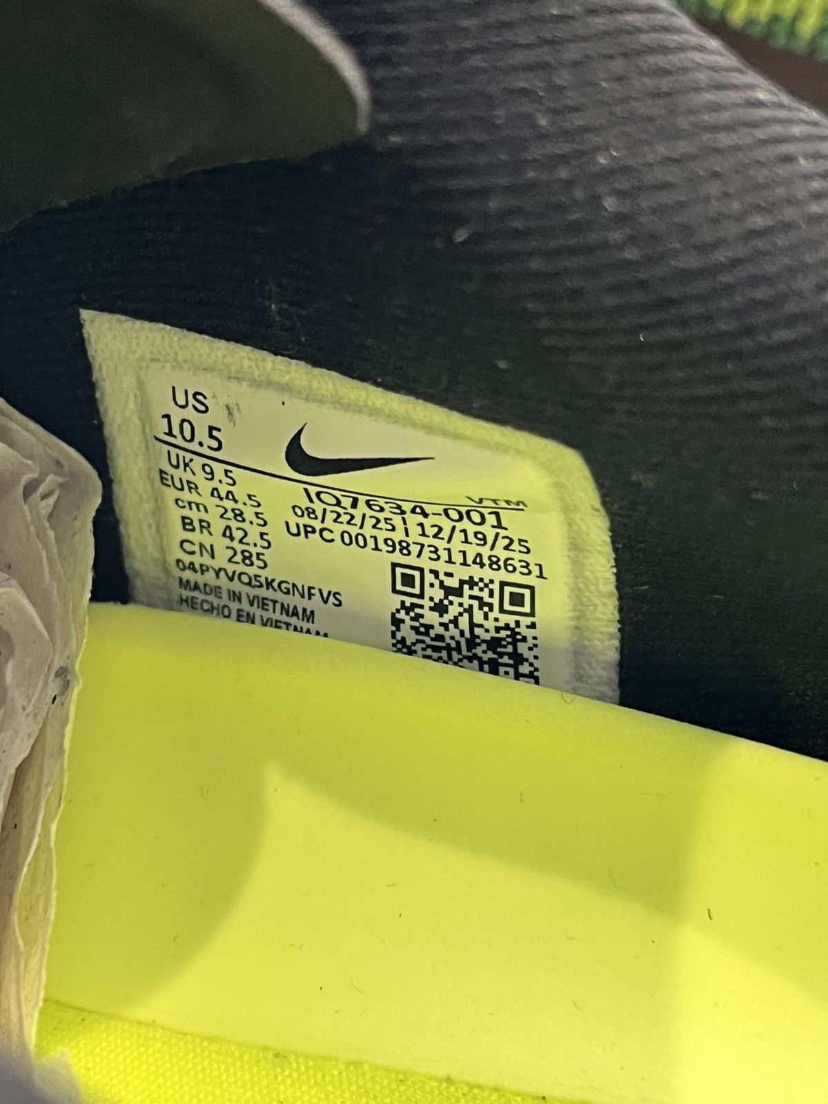 Nike Nike Air Liquid Max Black Green Apple Size US 10.5 / EU 43-44 - 10 Thumbnail