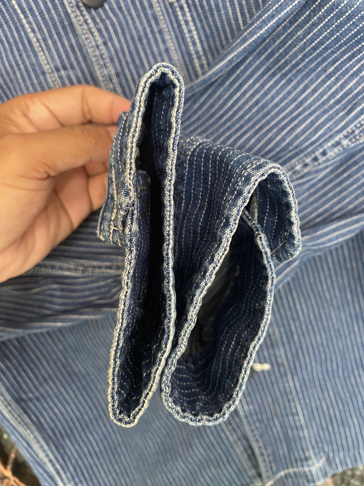 Uniqlo UNIQLO Wabash Button Denim Shirt (M) Size US M / EU 48-50 / 2 - 25 Thumbnail