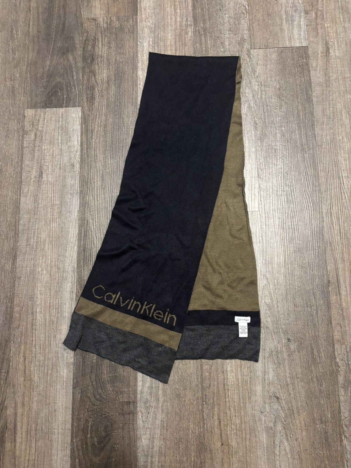Calvin Klein Calvin Klein Scarf Size ONE SIZE - 1 Thumbnail