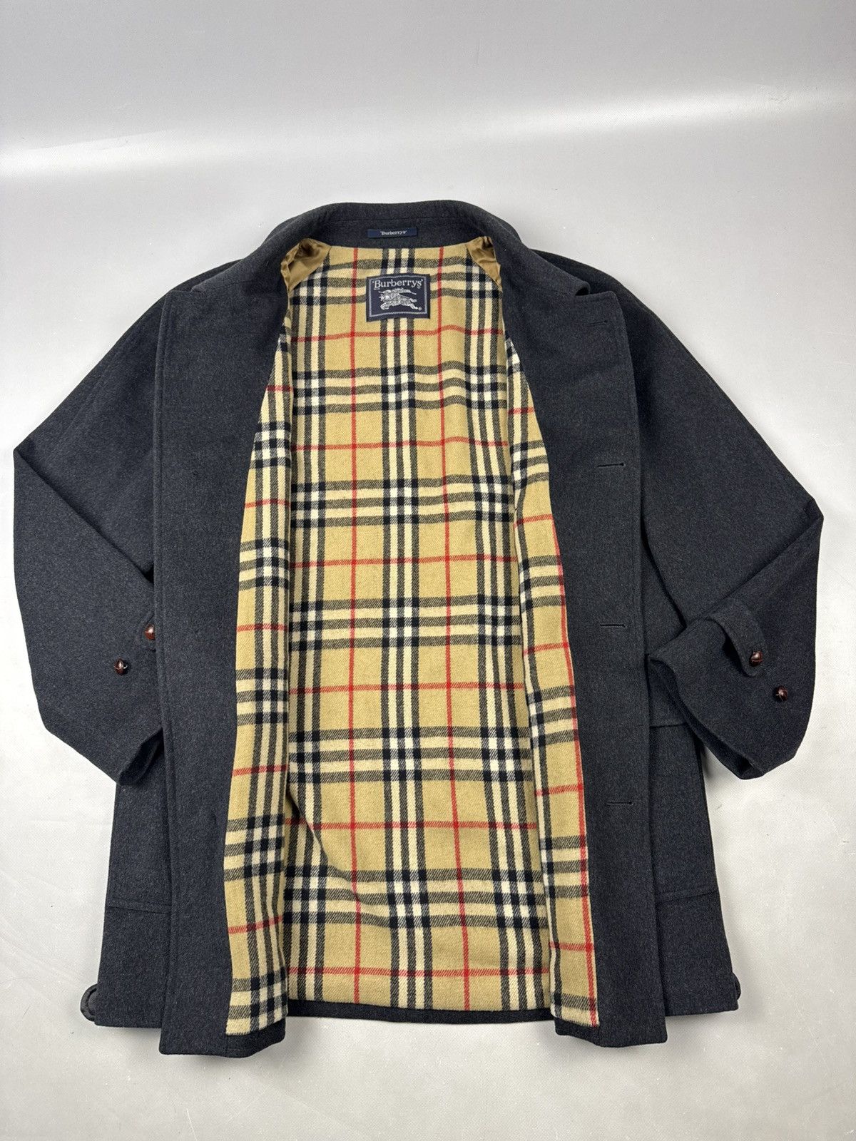 Burberry Burberry heavy coat black & grey Size US M / EU 48-50 / 2 - 8 Thumbnail