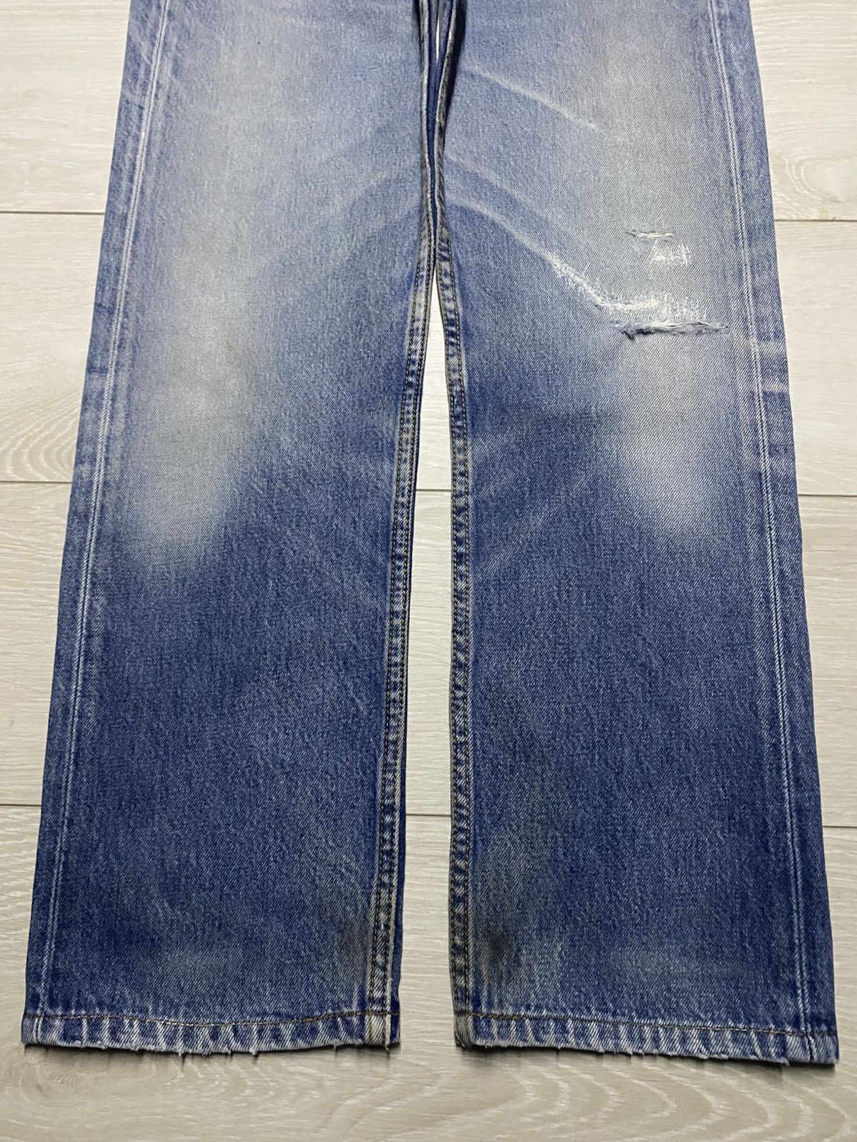 Levi's Vintage Levis 501 Faded Wash ButtonFly Distressed Jeans Size US 31 - 5 Thumbnail