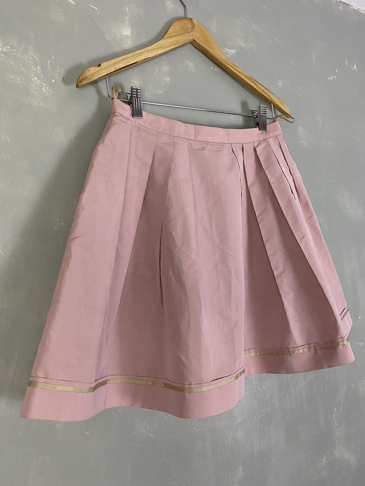 Miu Miu Miu Miu Pleated Skirt Size 26" / US 2 / IT 38 - 2 Thumbnail