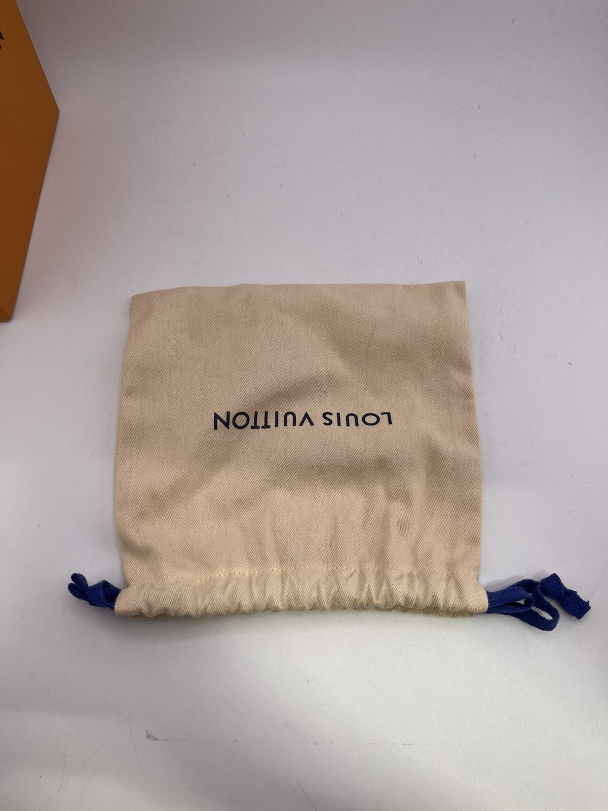Louis Vuitton VERY CLEAN LOUIS VUITTON DIMENSION 40MM REVERSIBLE BELT Size 46 - 14 Thumbnail
