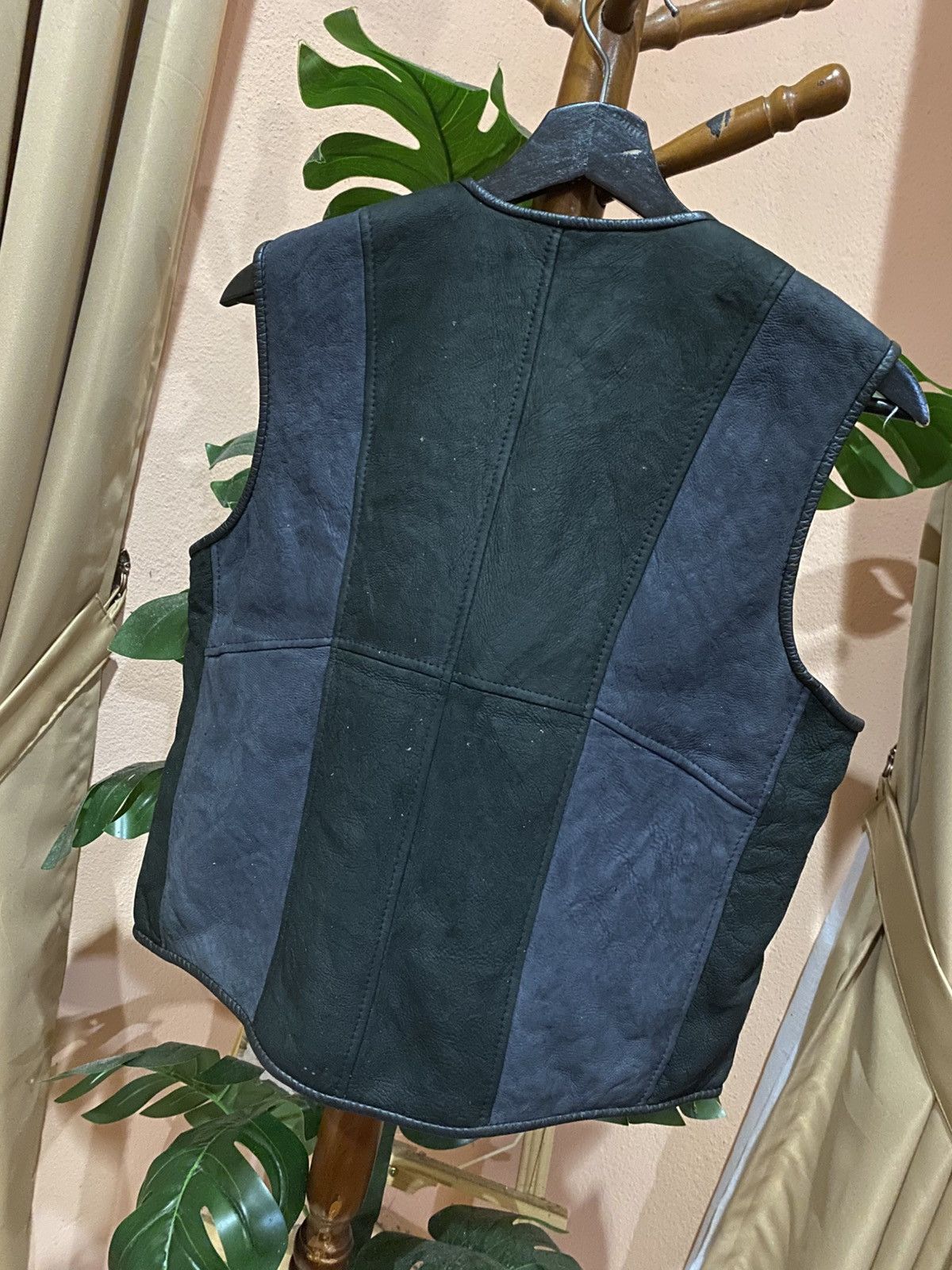 Other Malubel Australian Shearling Leather Vest - Men’s Two-Tone Size US M / EU 48-50 / 2 - 7 Thumbnail