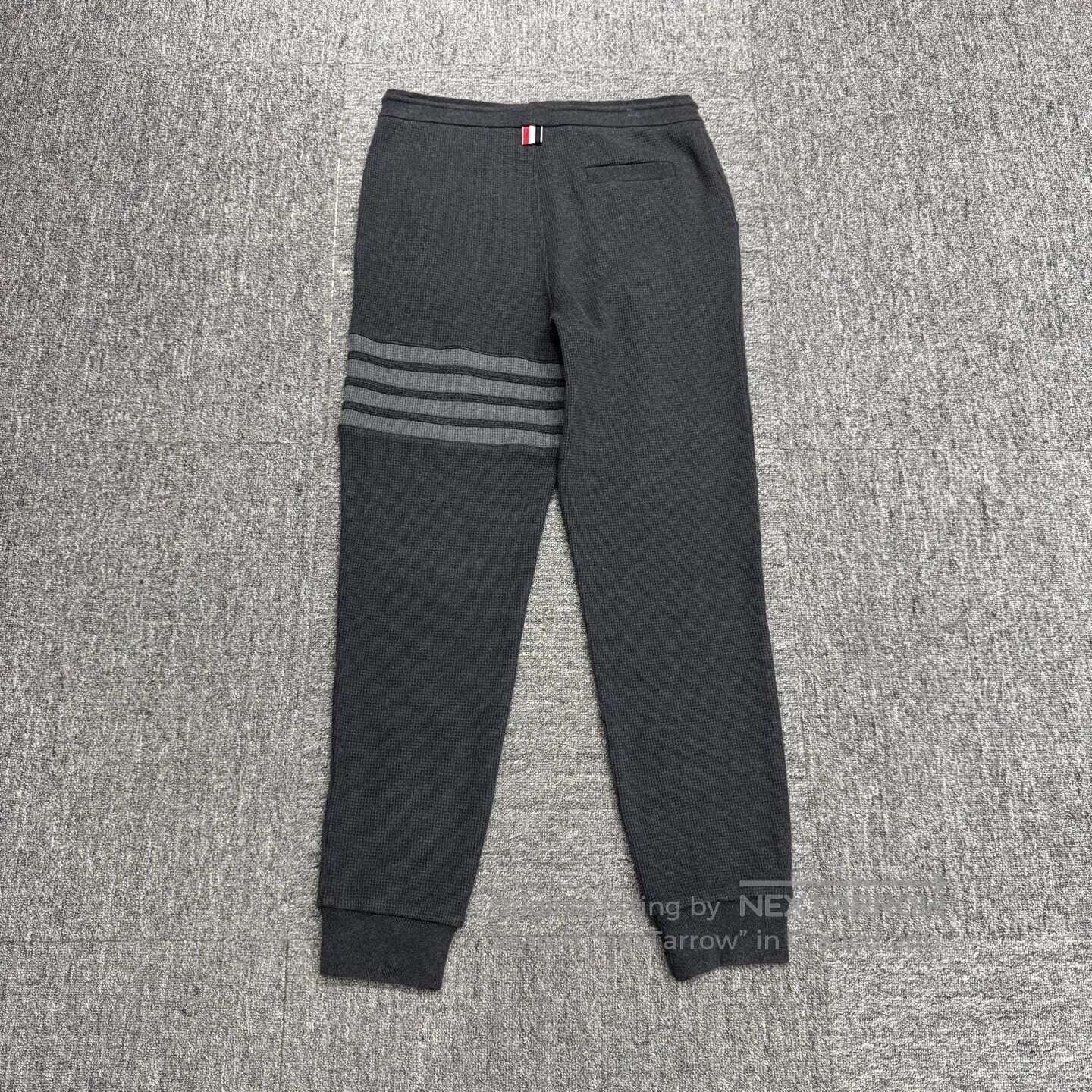 Thom Browne Thom Browne size1 Four-cylinder Waffle-style casual pants| Size US 28 / EU 44 - 2 Thumbnail