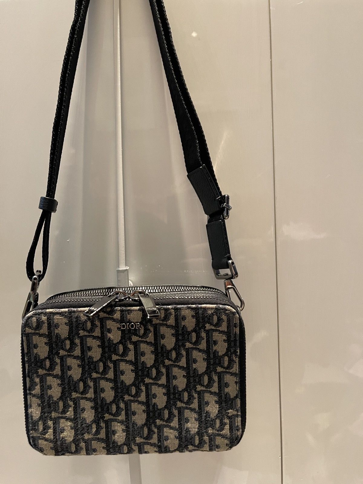 Dior Dior Essentials - Zipped Pouch with Strap Size ONE SIZE - 2 Thumbnail