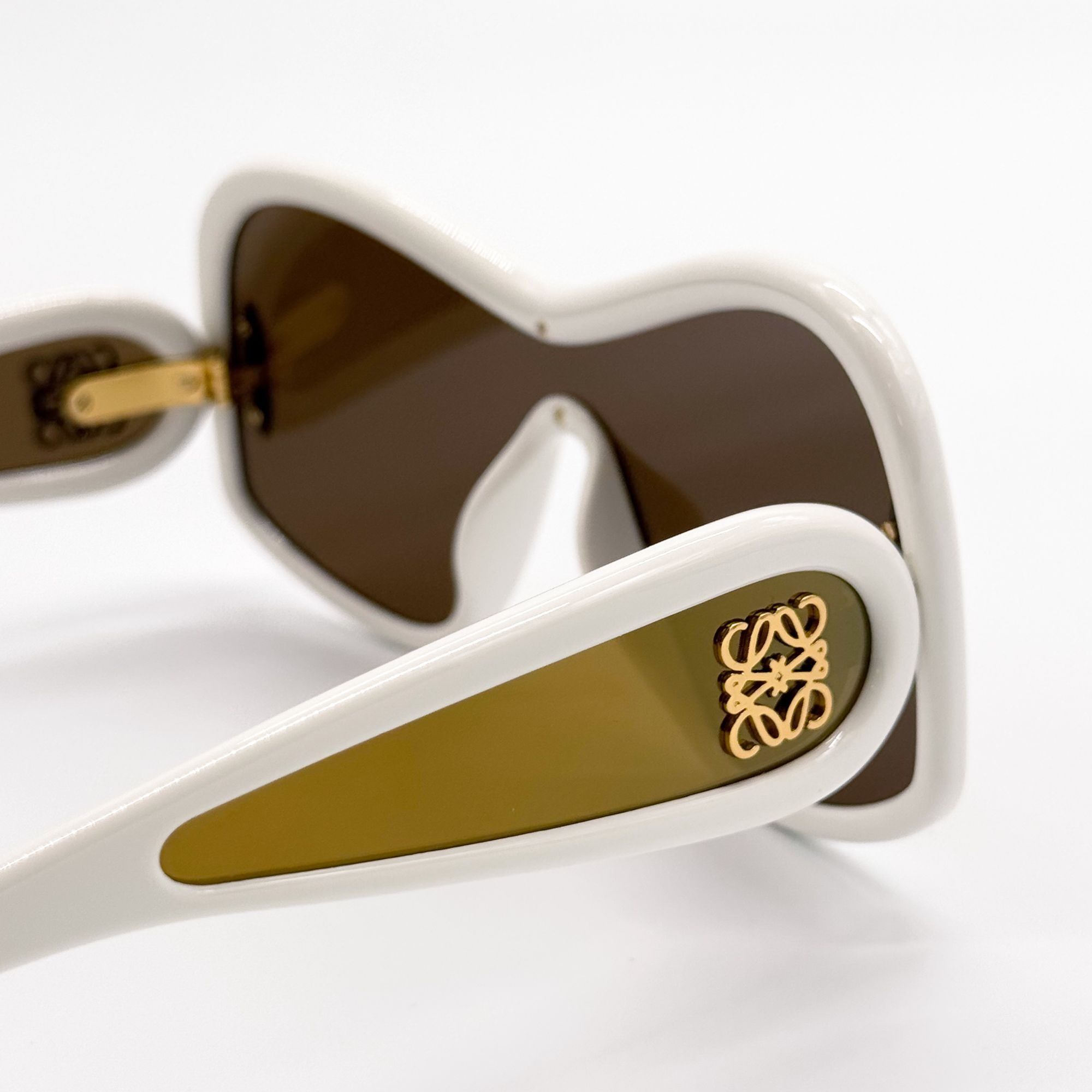 Loewe NEW LOEWE SUNGLASSES LW40131I 25G WHITE UNISEX EYEWEAR LOEWE Size ONE SIZE - 8 Thumbnail