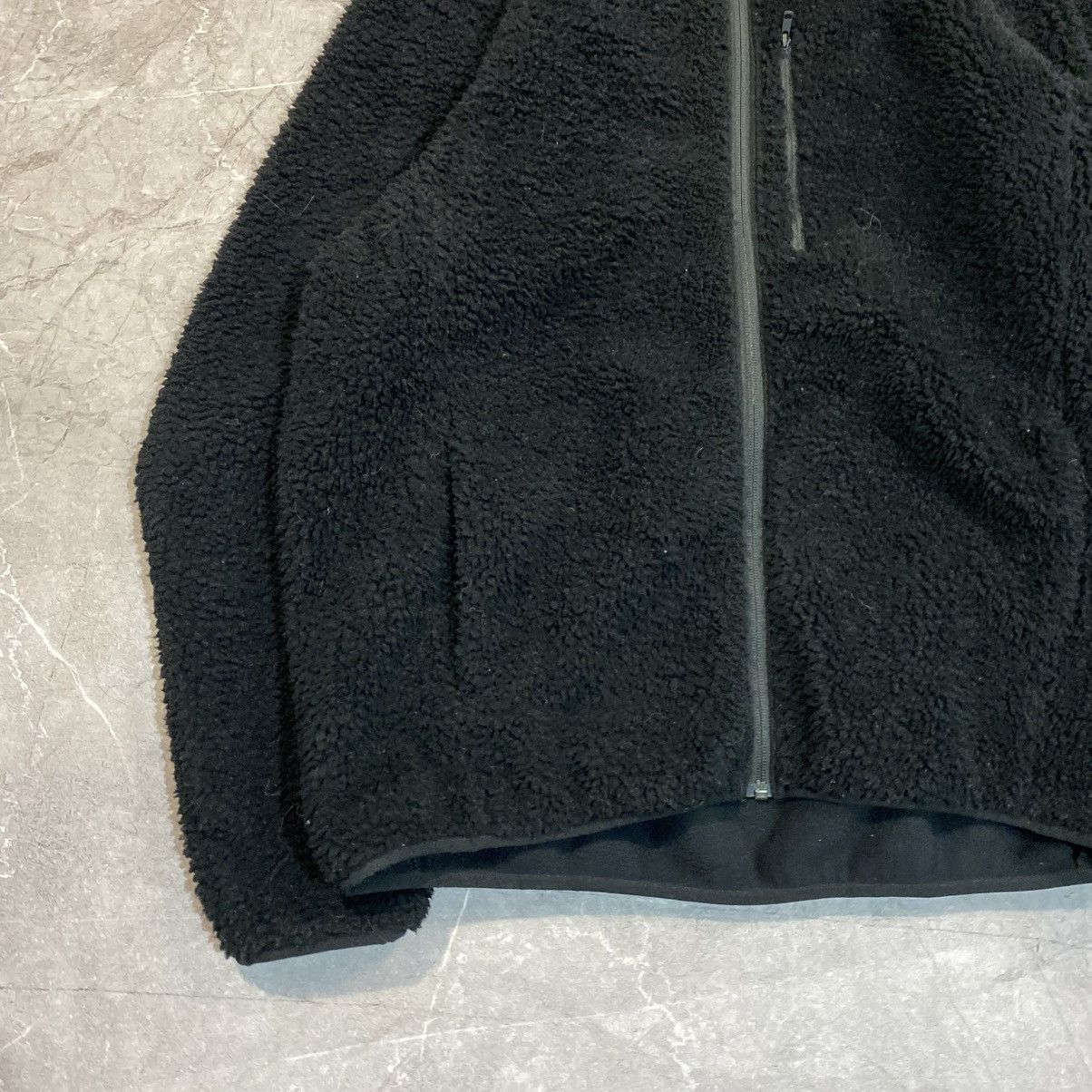 Uniqlo UNIQLO ZIPPED HAIRY FLEECE JACKET BLACK Size US L / EU 52-54 / 3 - 5 Thumbnail