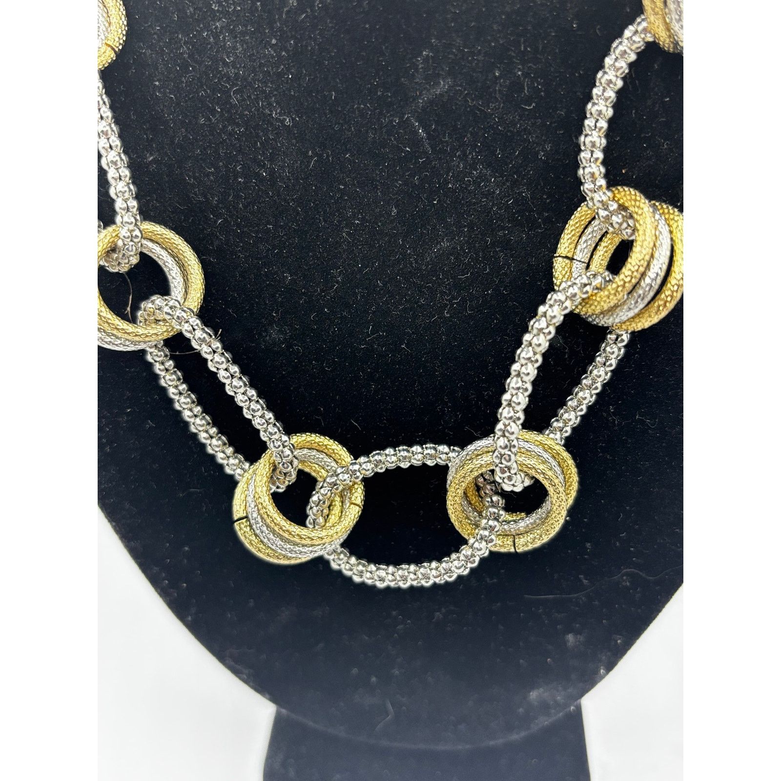 Express EXPRESS Women's Two-Tone Circle Chain Necklace Size ONE SIZE - 4 Thumbnail